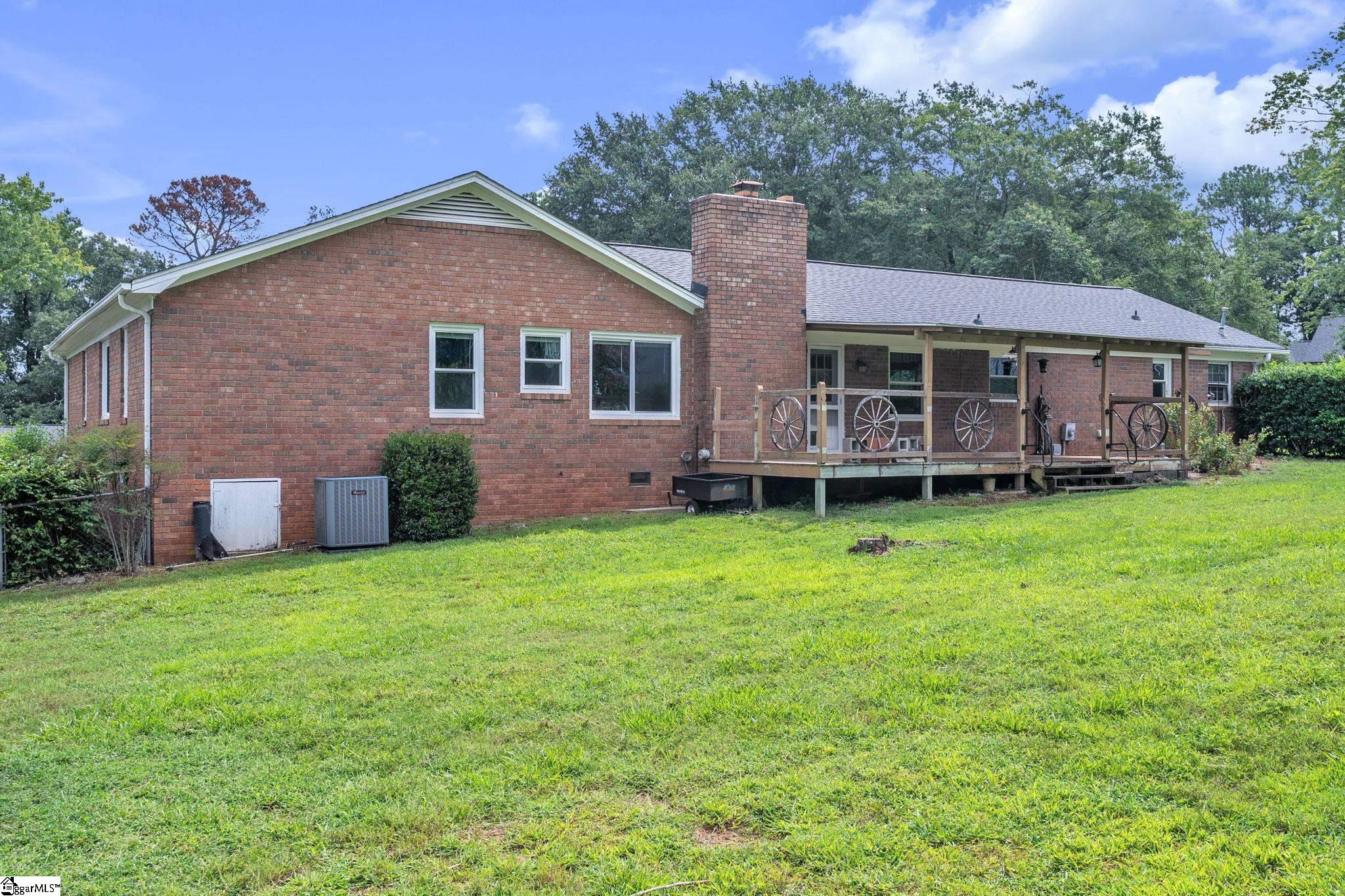 207 Donington Drive Property Photo 34