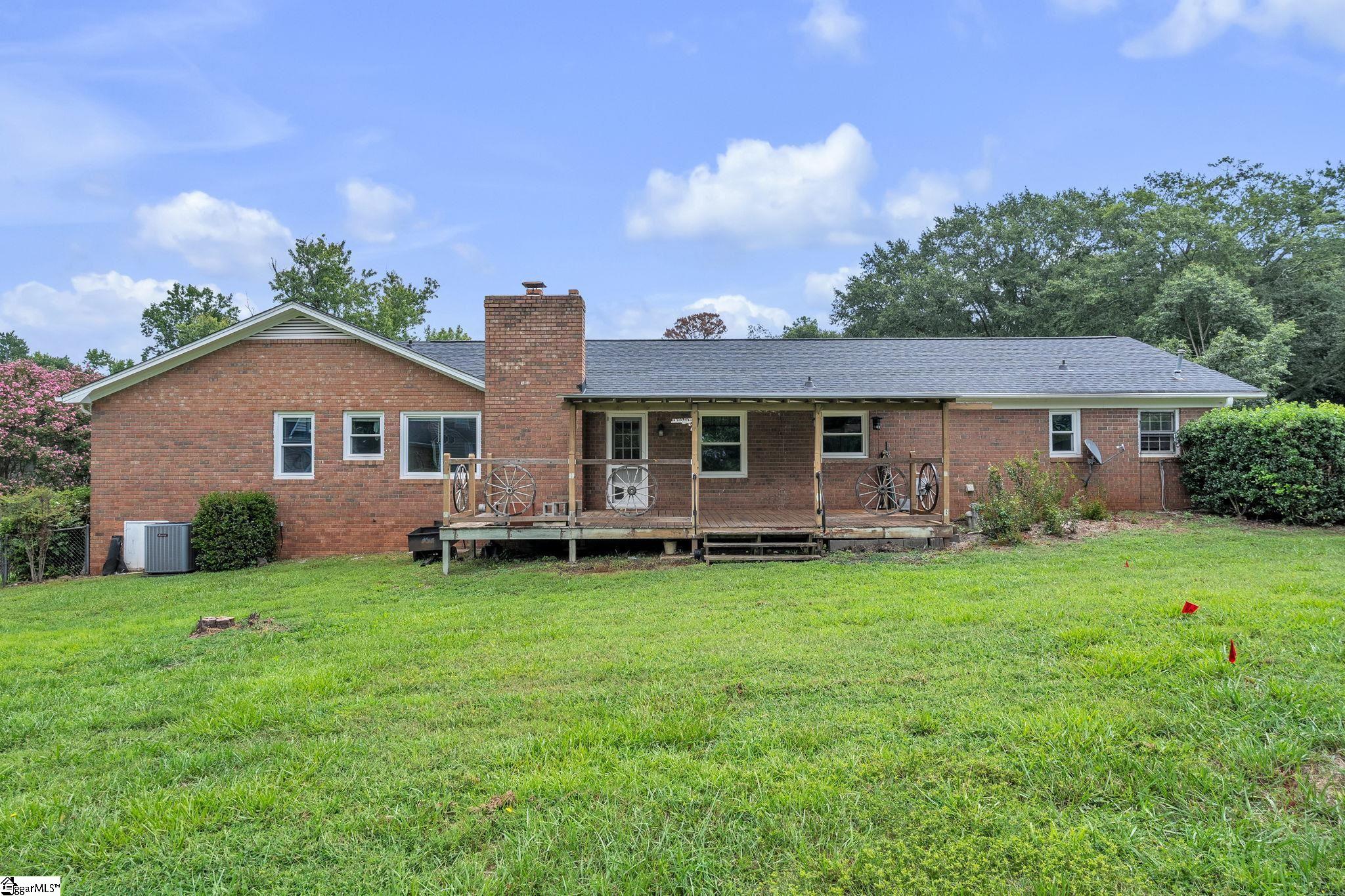 207 Donington Drive Property Photo 36