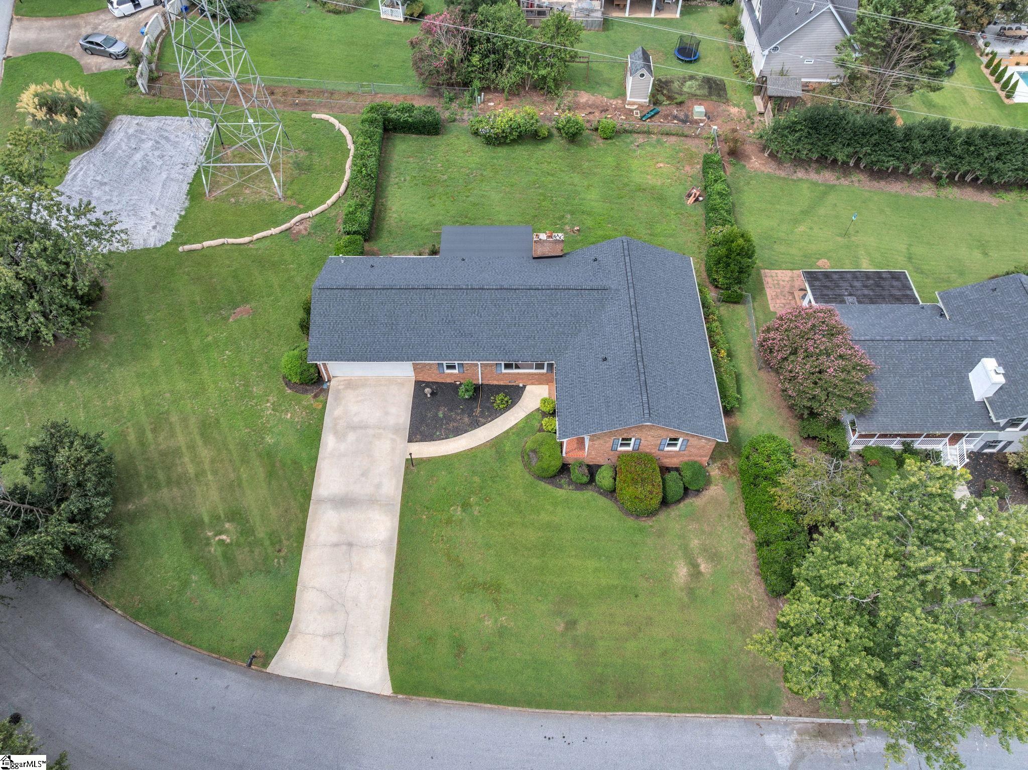 207 Donington Drive Property Photo 38