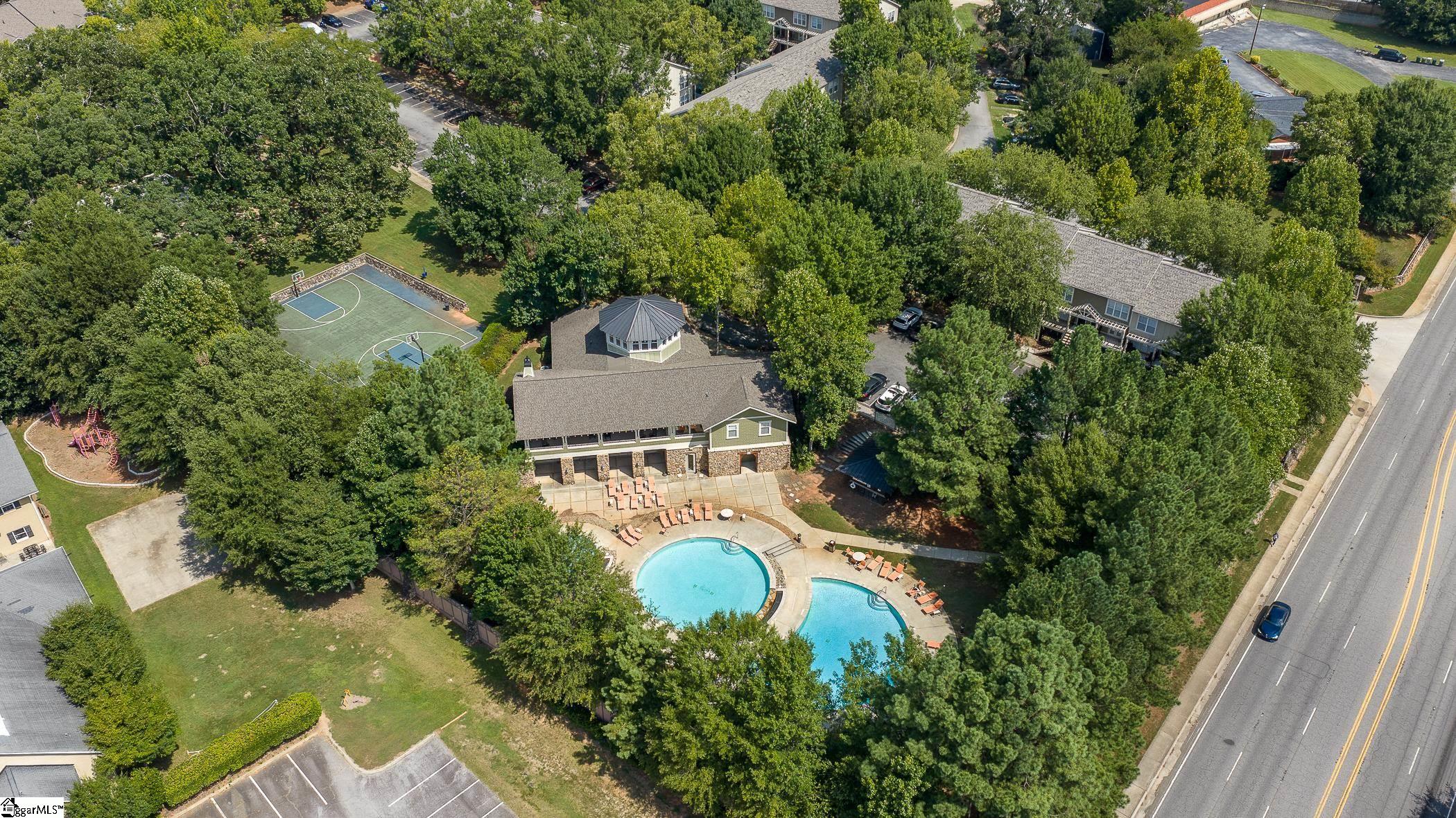 833 Old Greenville Highway Property Photo 40