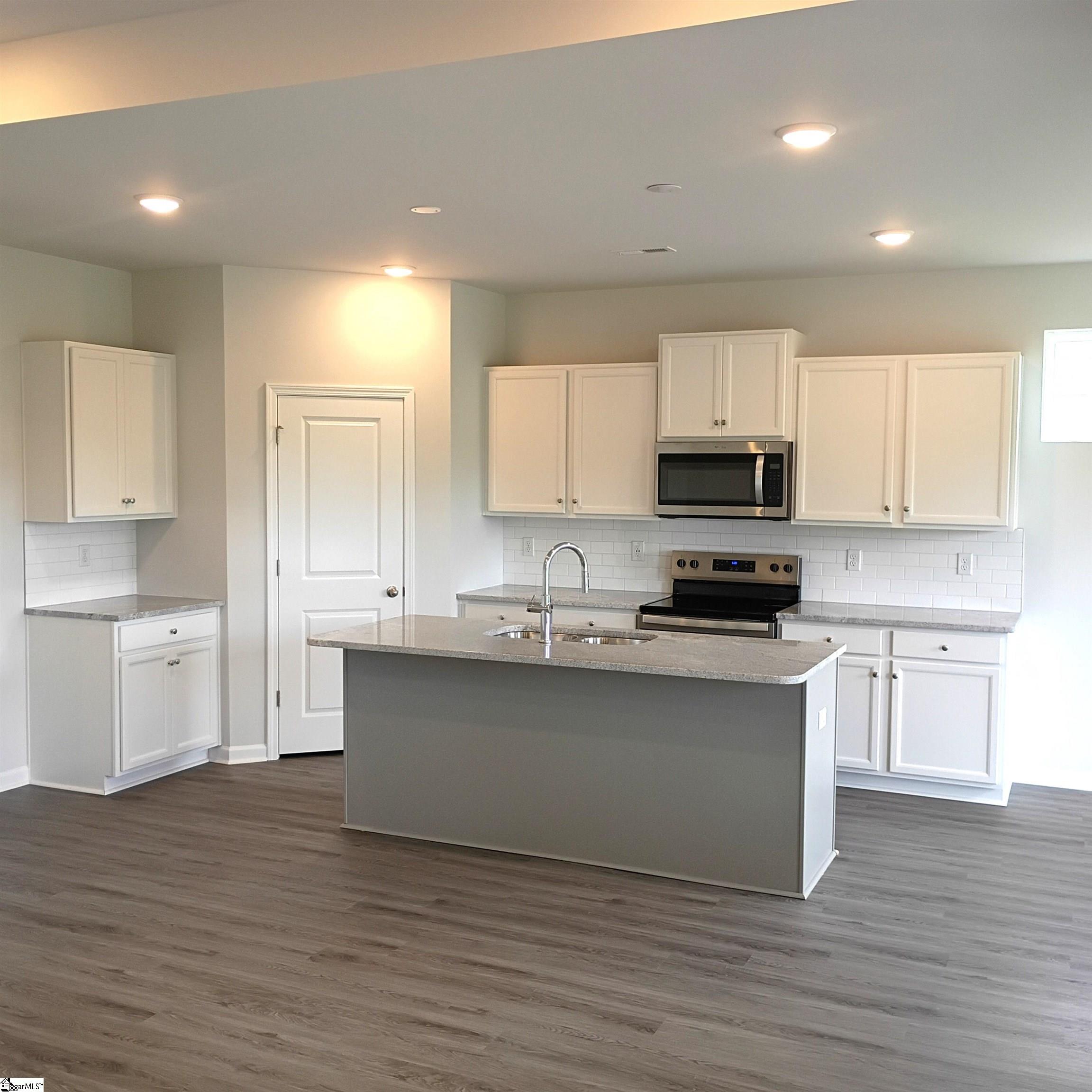 247 Pretoria Drive Property Photo 6