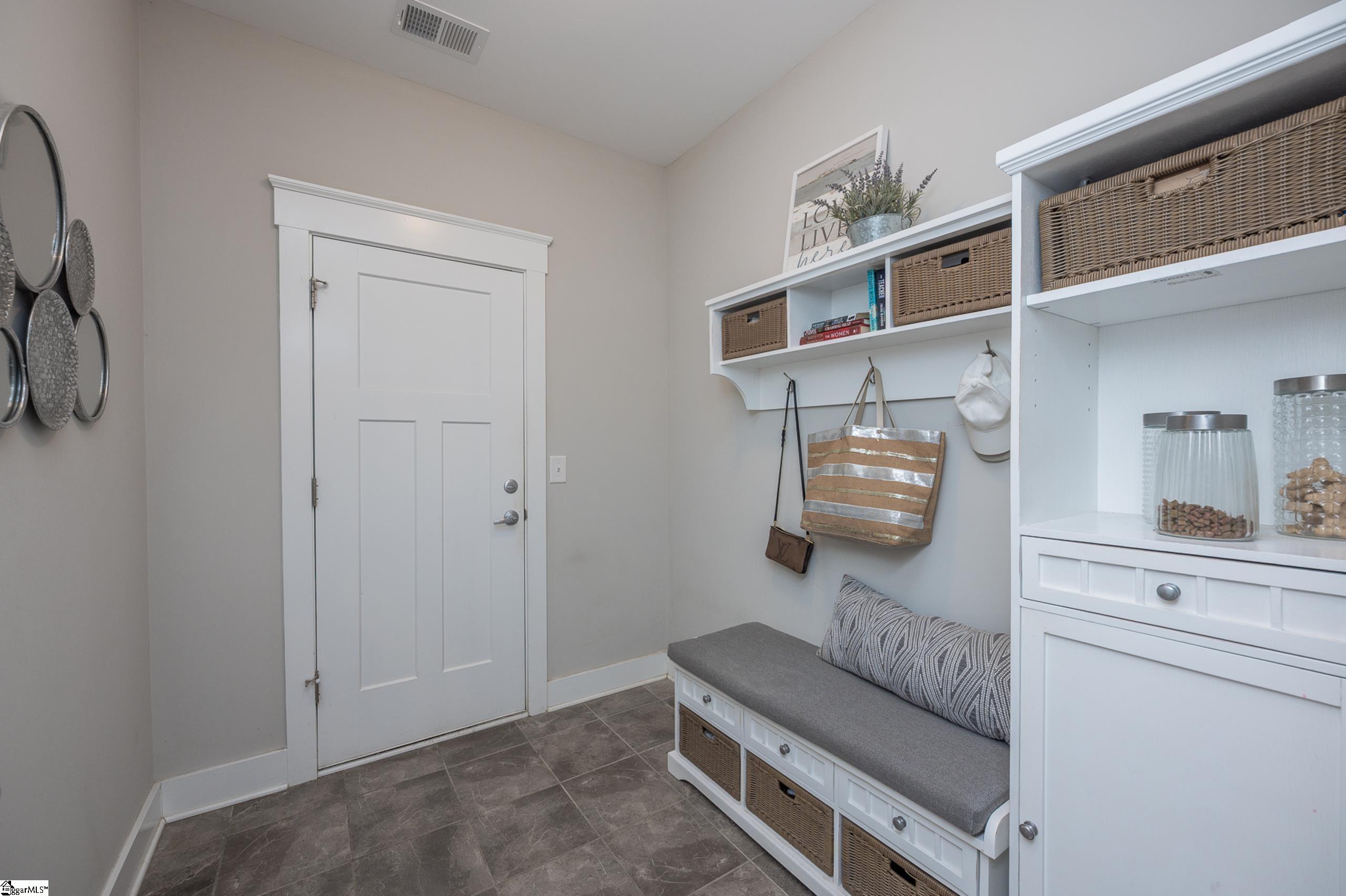 120 Longfellow Way Property Photo 10
