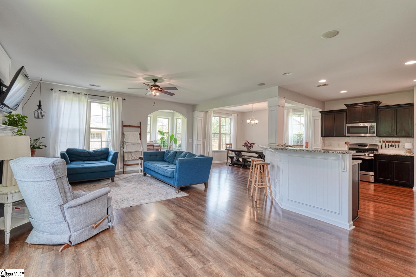 512 Furman Creek Court Property Photo 3