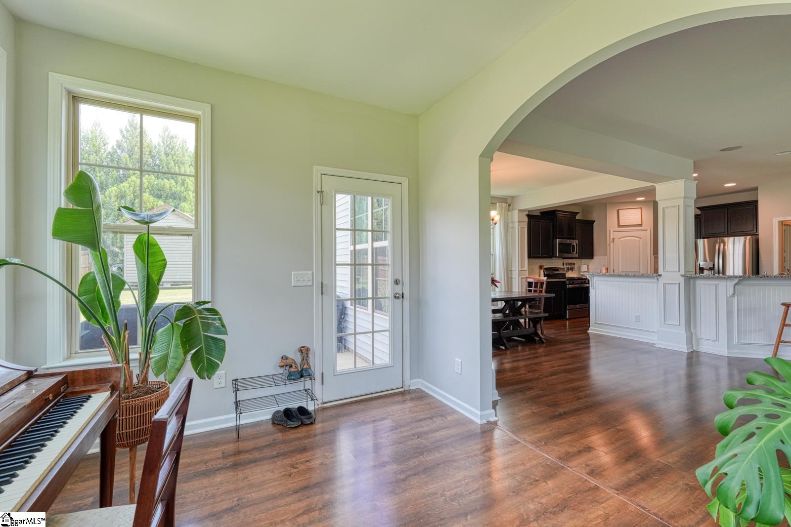 512 Furman Creek Court Property Photo 6