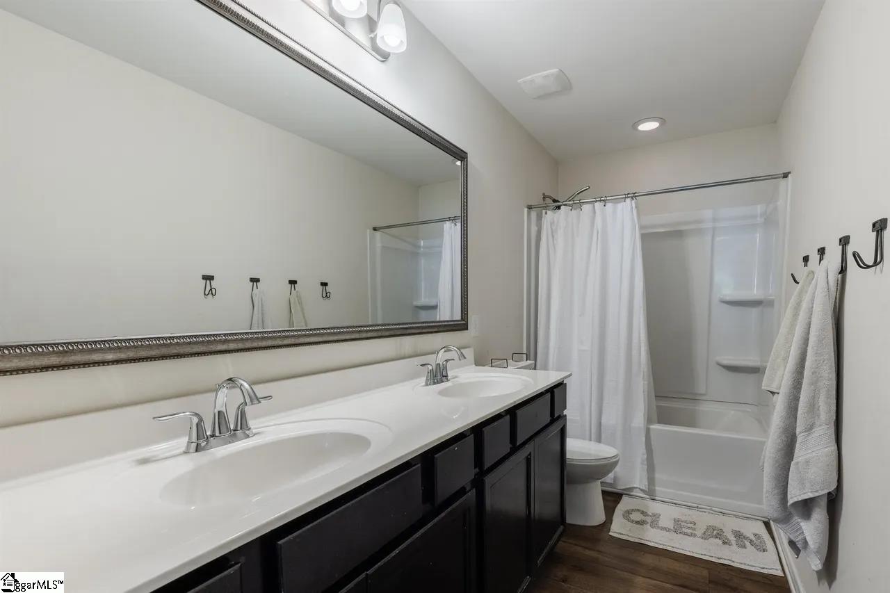 512 Furman Creek Court Property Photo 26