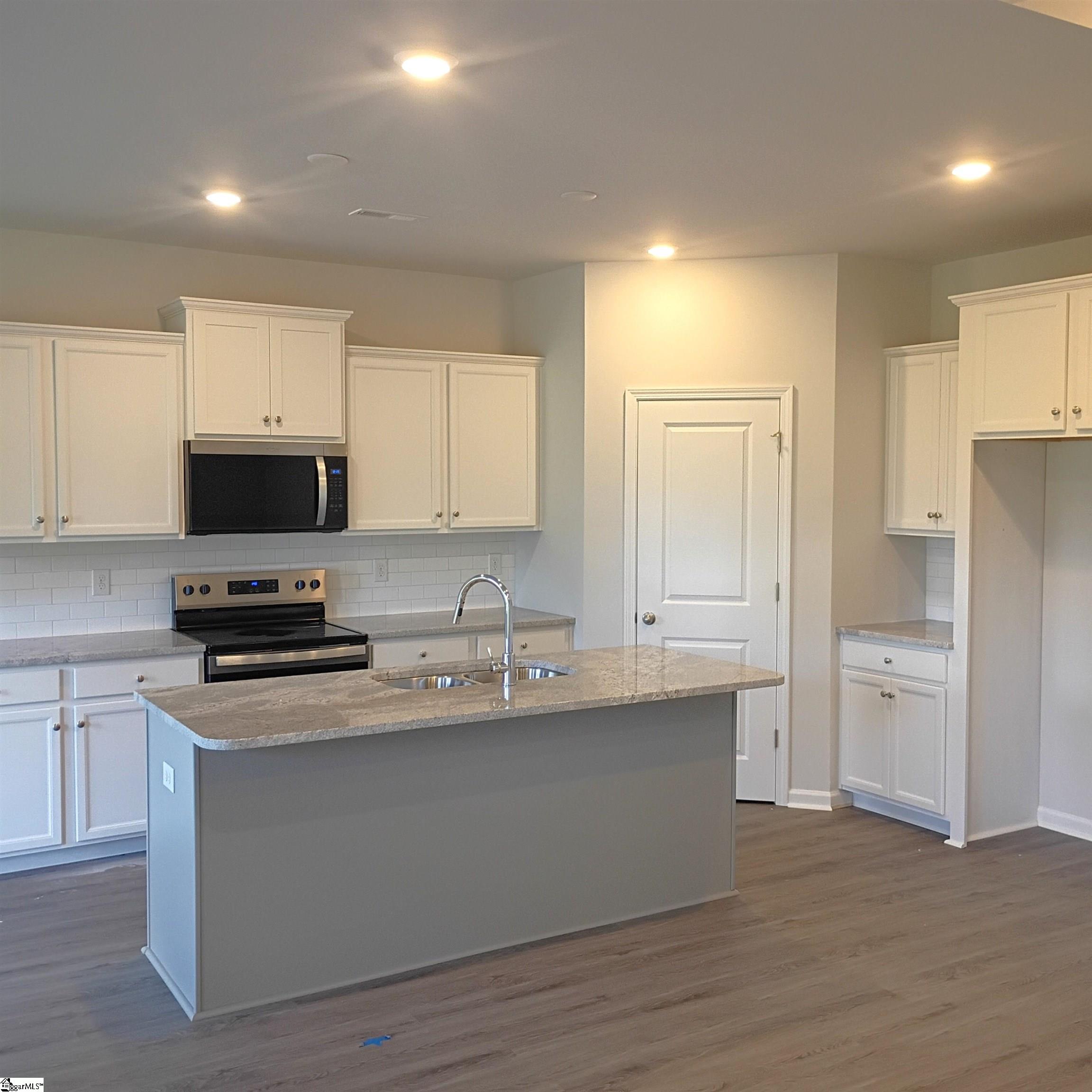 223 Pretoria Drive Property Photo 4