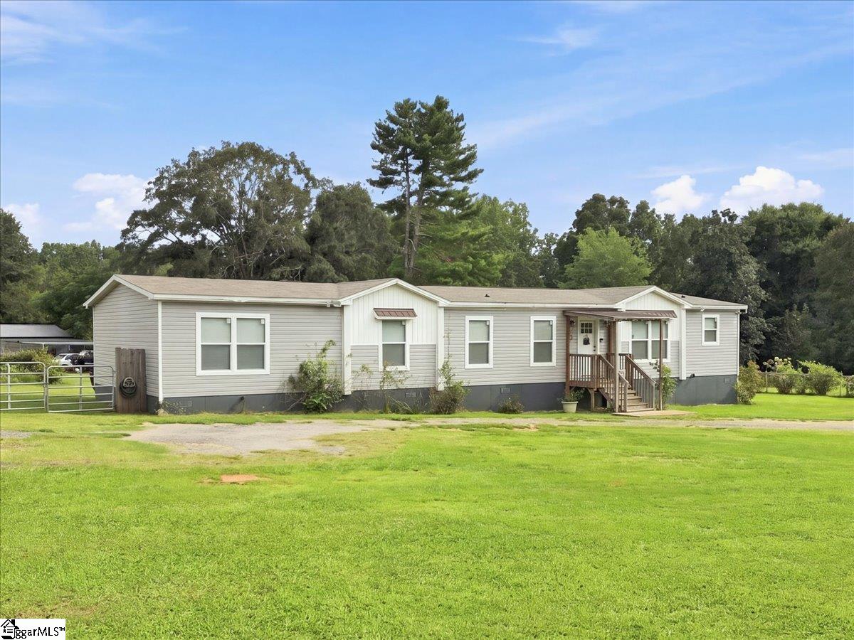 717 Campground Road Property Photo 2