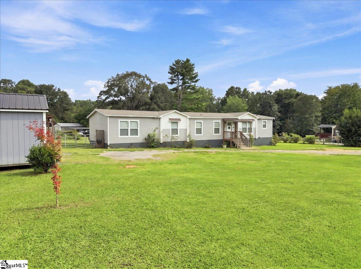 717 Campground Road Property Photo 3