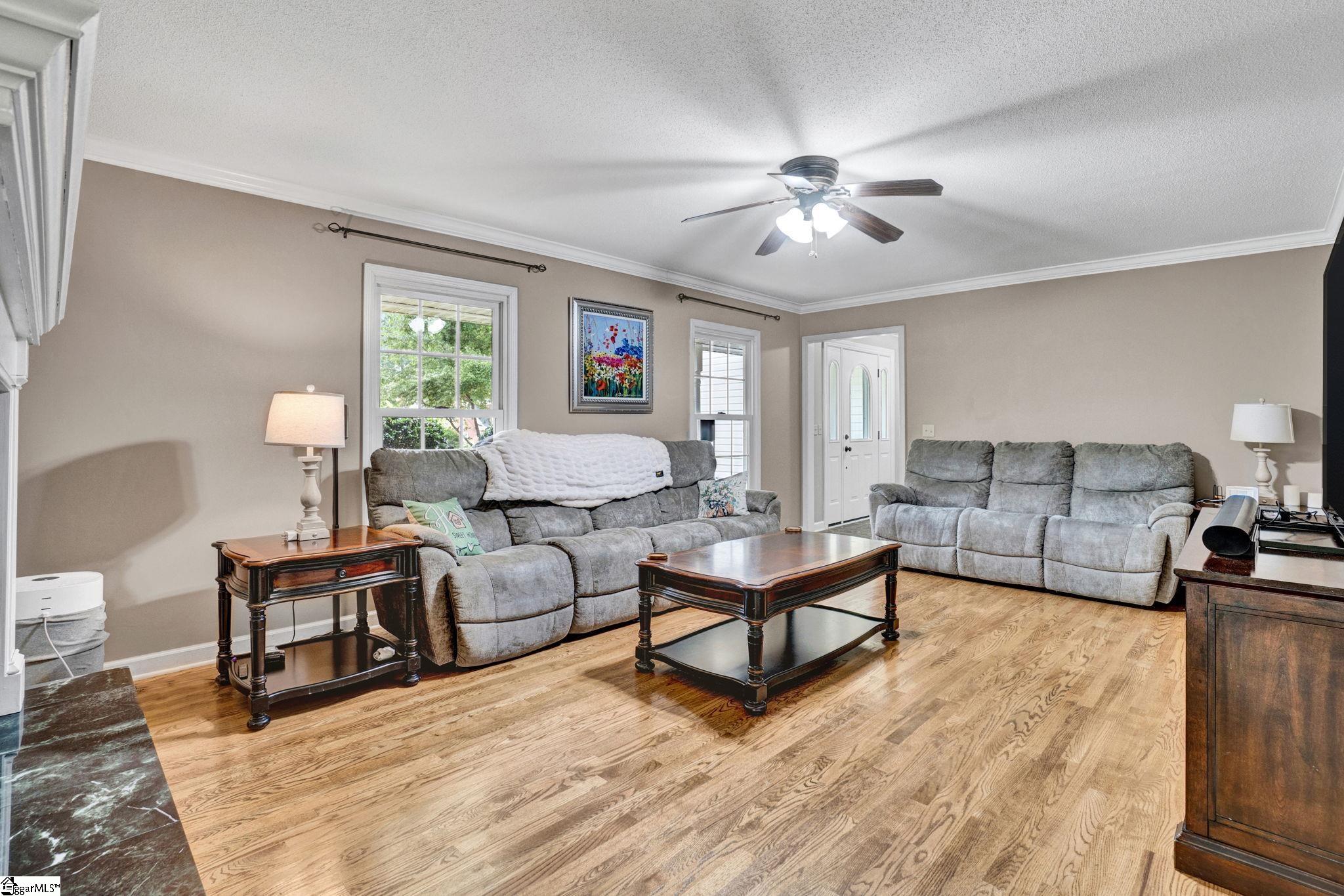 10 Woodsage Court Property Photo 4