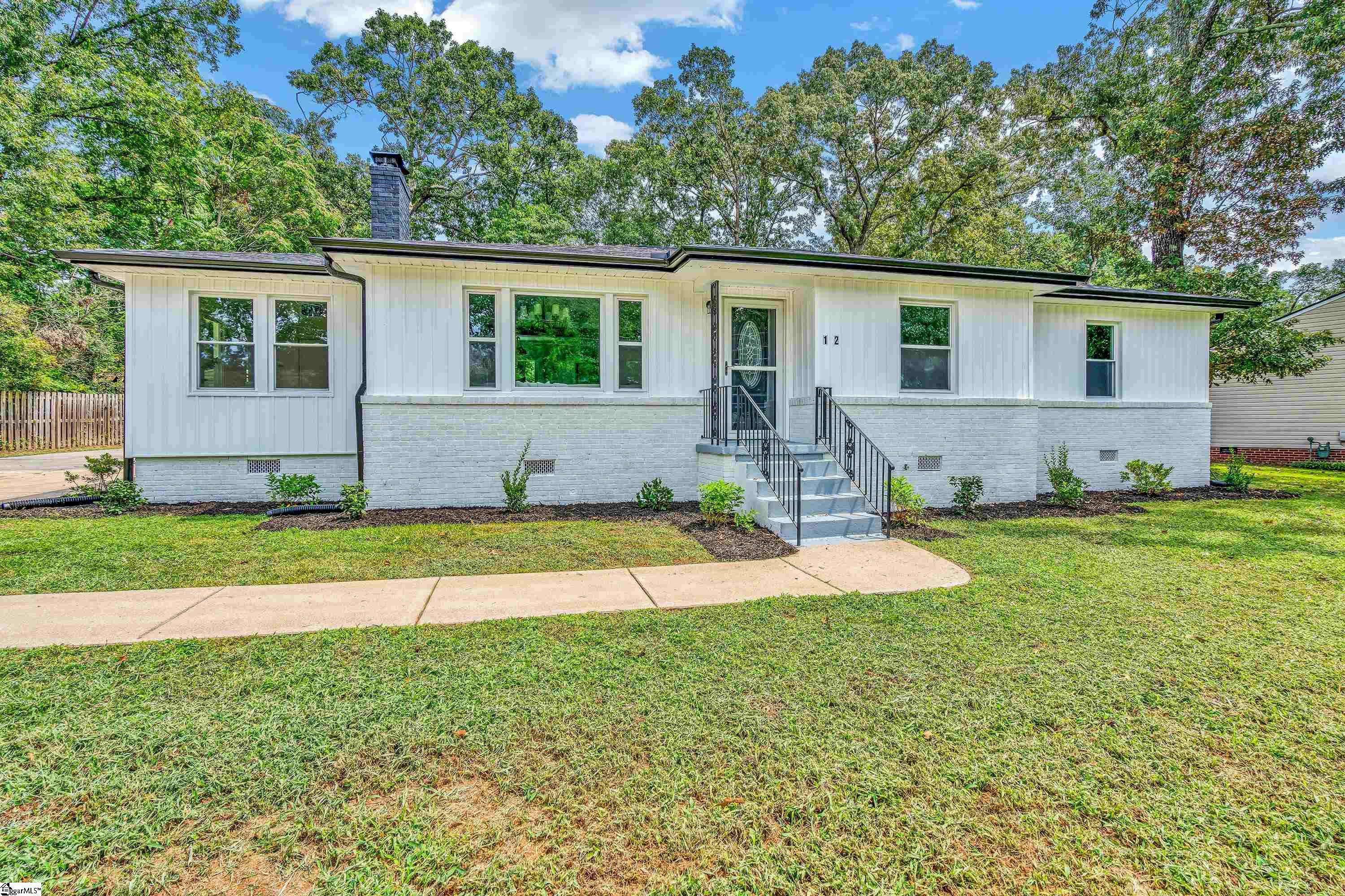 12 Brewster Drive Property Photo 2