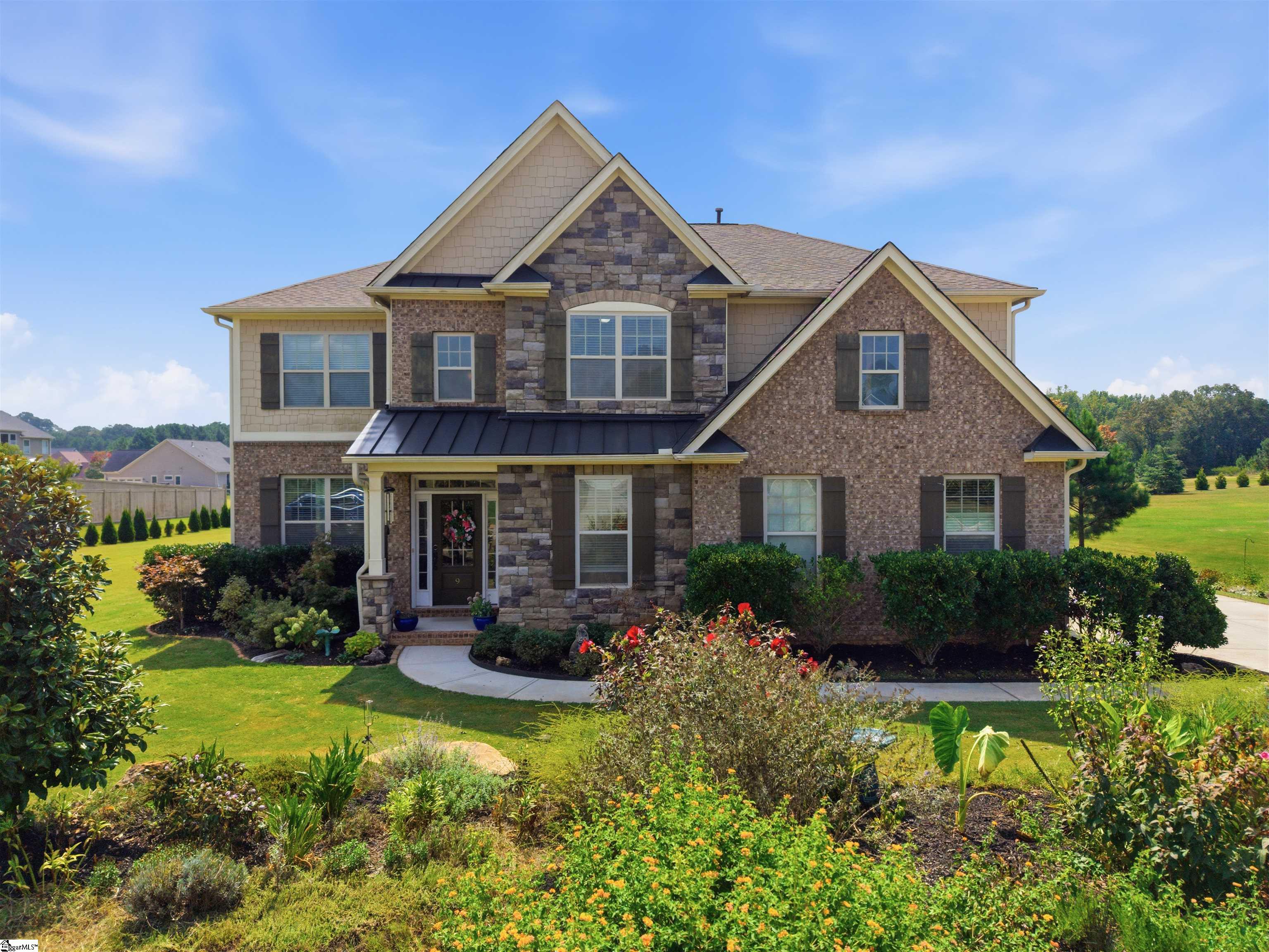 9 Ione Circle Property Photo 1