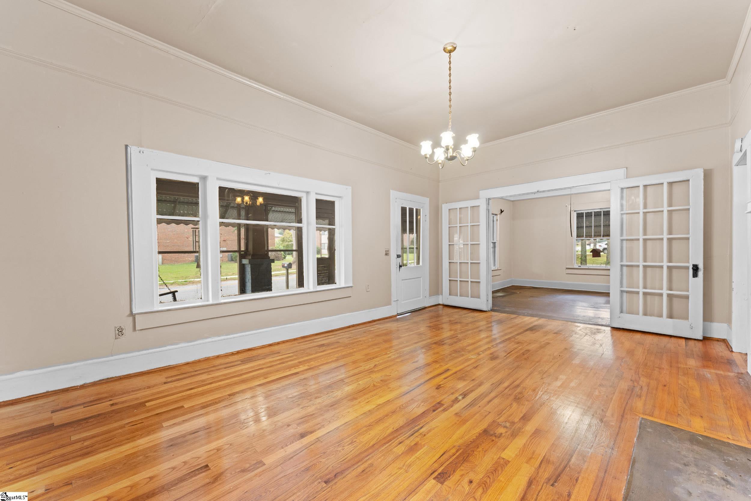 212 Breazeale Street Property Photo 6