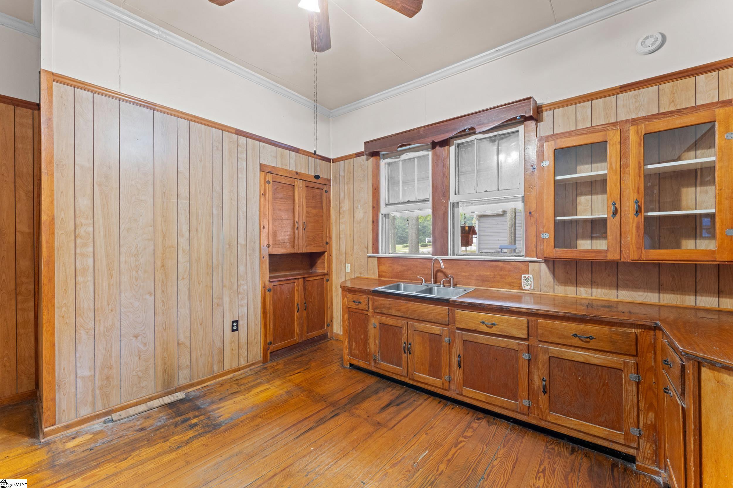 212 Breazeale Street Property Photo 12