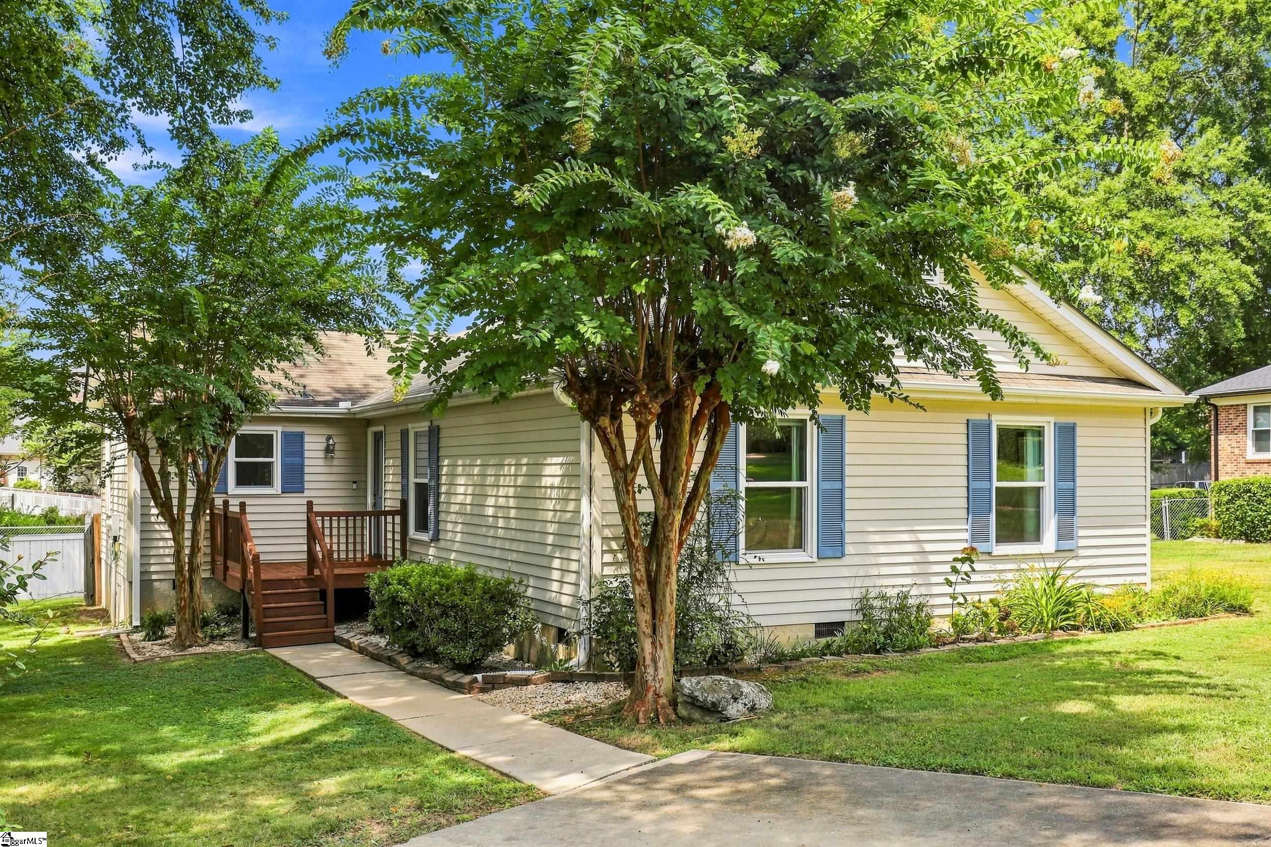 110 Tollgate Court Property Photo 1