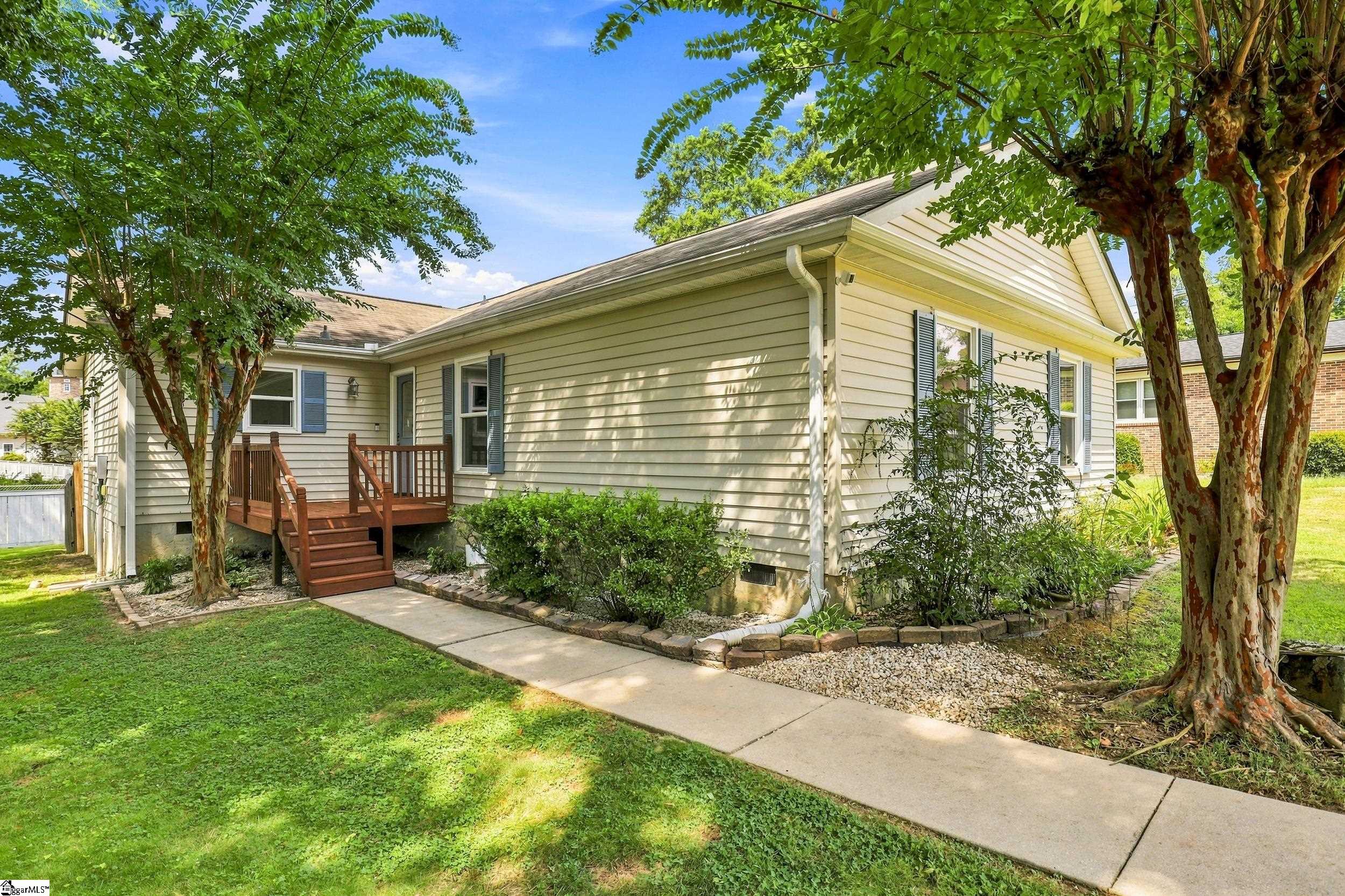 110 Tollgate Court Property Photo 2