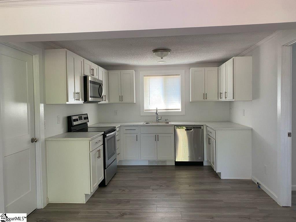 521 Park Street Property Photo 14