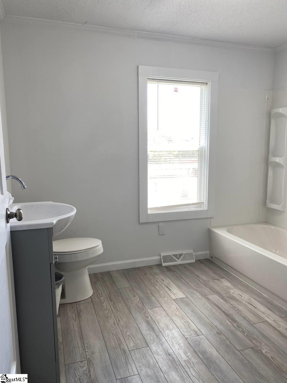 521 Park Street Property Photo 27