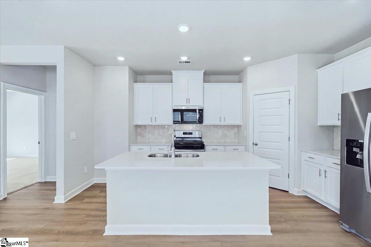 134 Gardner Avenue Property Photo 11