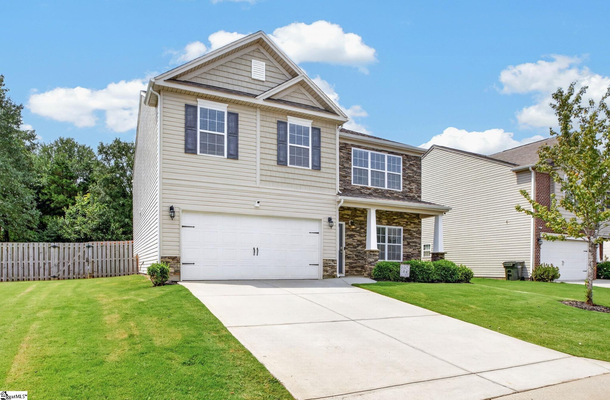110 Cypress Landing Place Property Photo 2