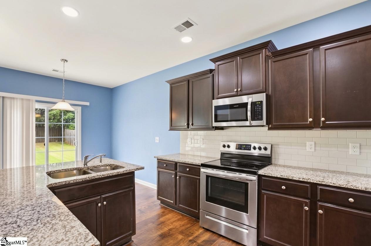 110 Cypress Landing Place Property Photo 11