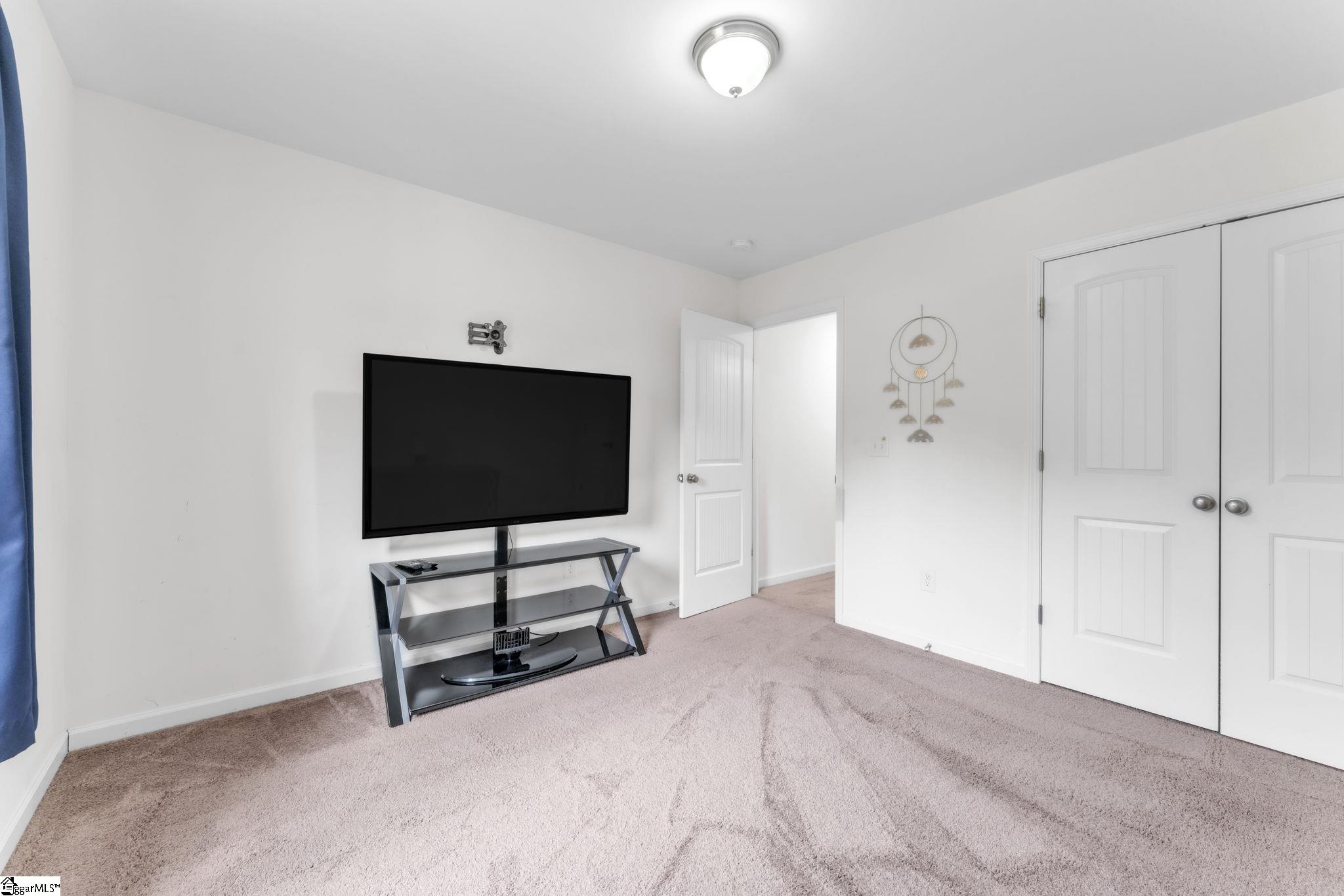140 Miller Road Property Photo 12
