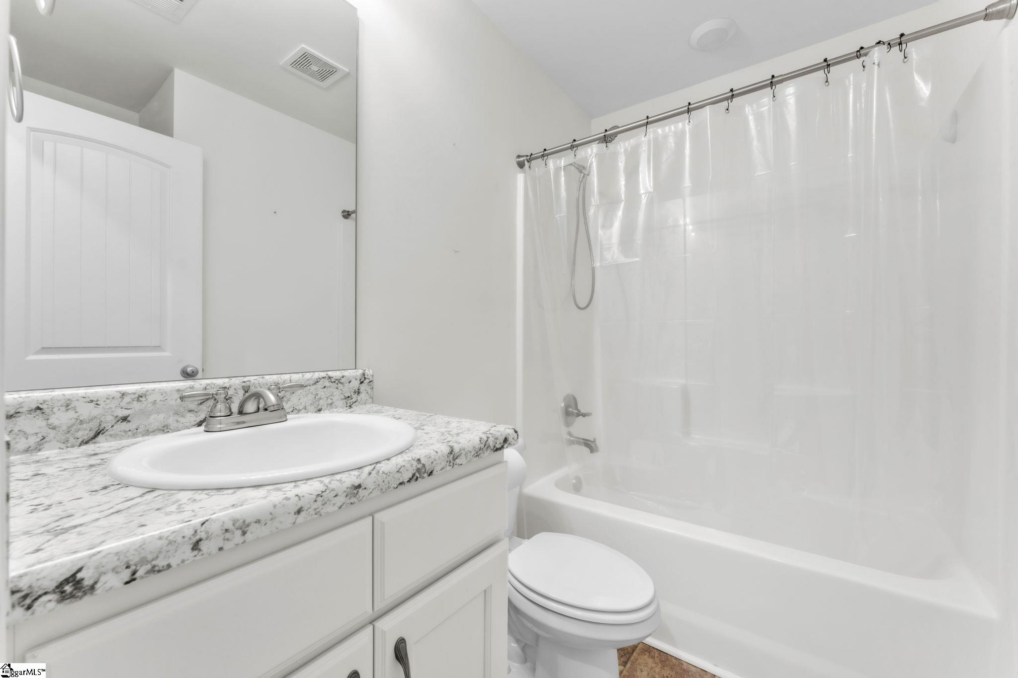 140 Miller Road Property Photo 16