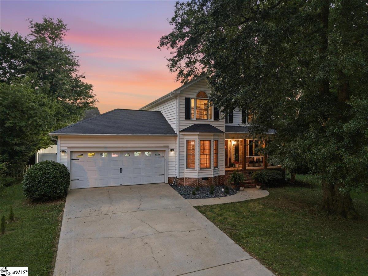 19 Chantilly Rue Court Property Photo 2