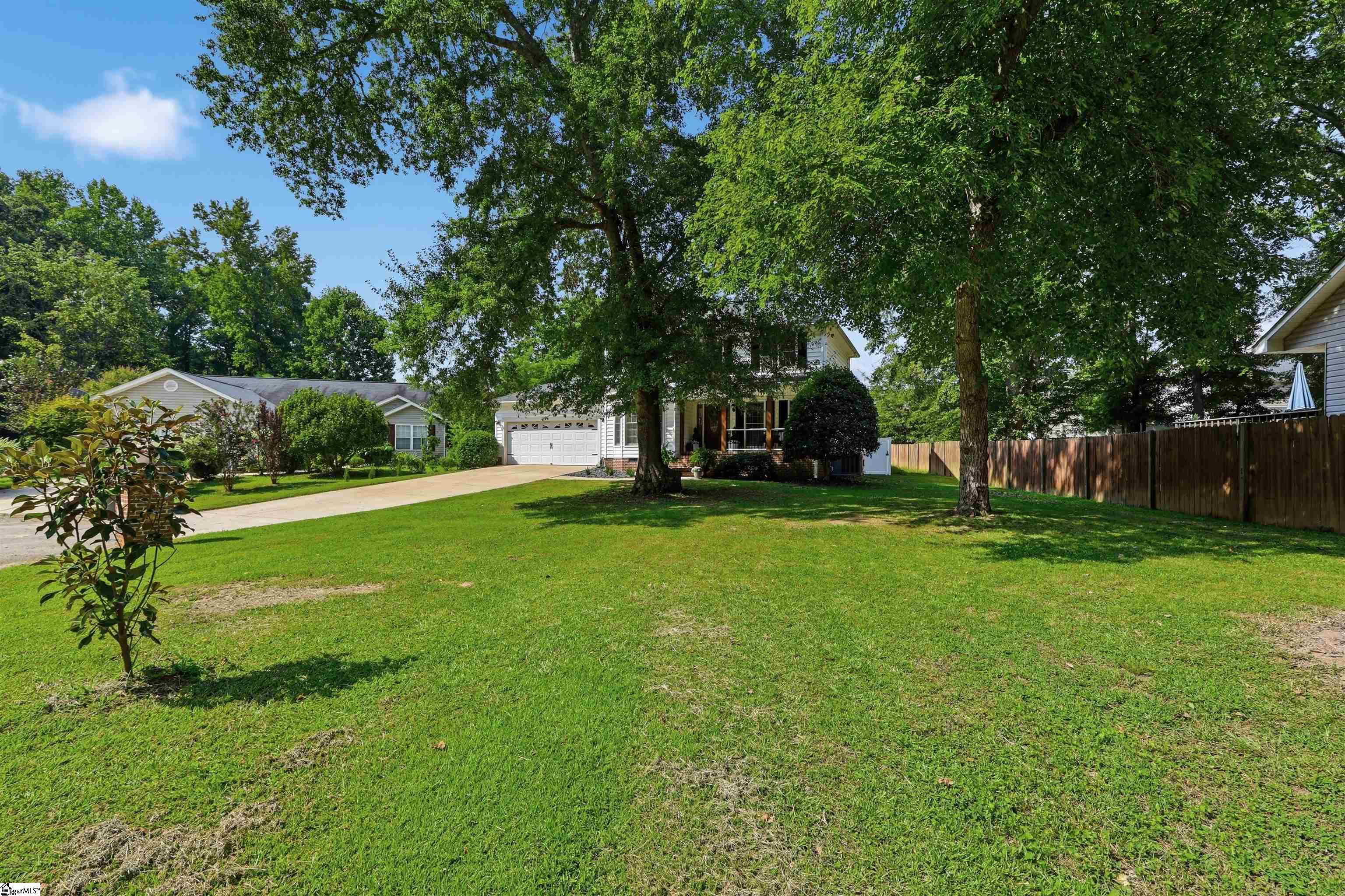 19 Chantilly Rue Court Property Photo 4