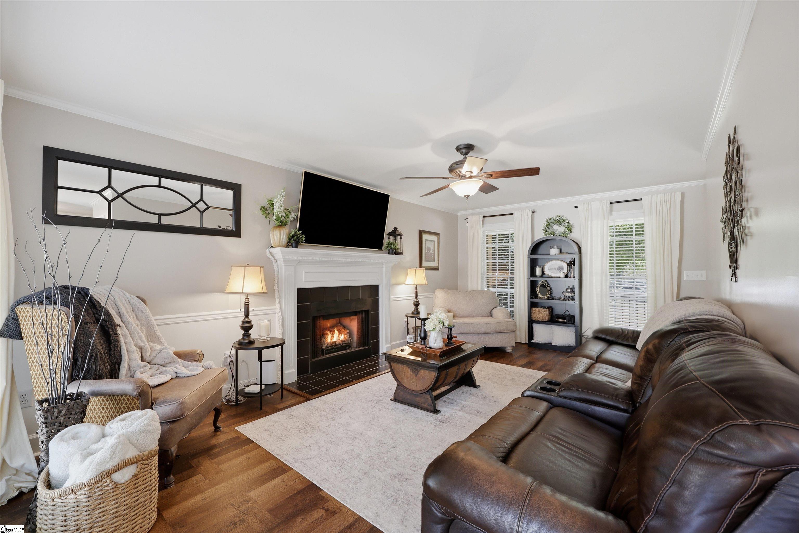 19 Chantilly Rue Court Property Photo 8