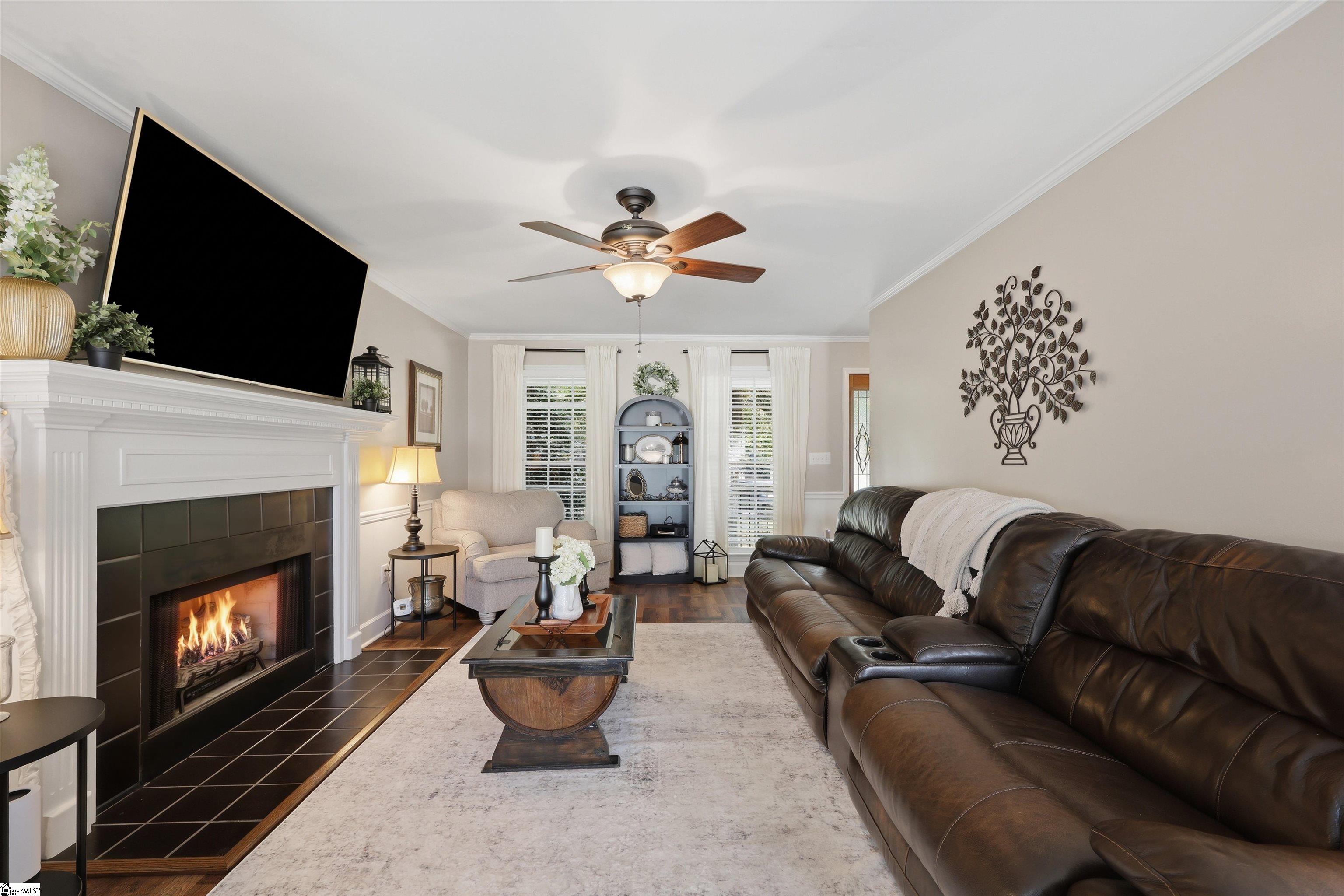 19 Chantilly Rue Court Property Photo 9
