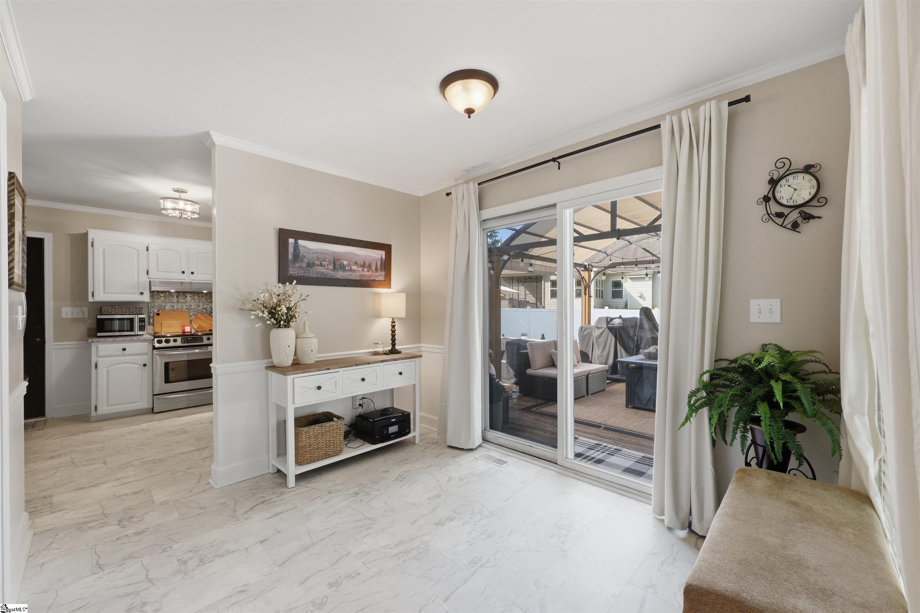 19 Chantilly Rue Court Property Photo 18