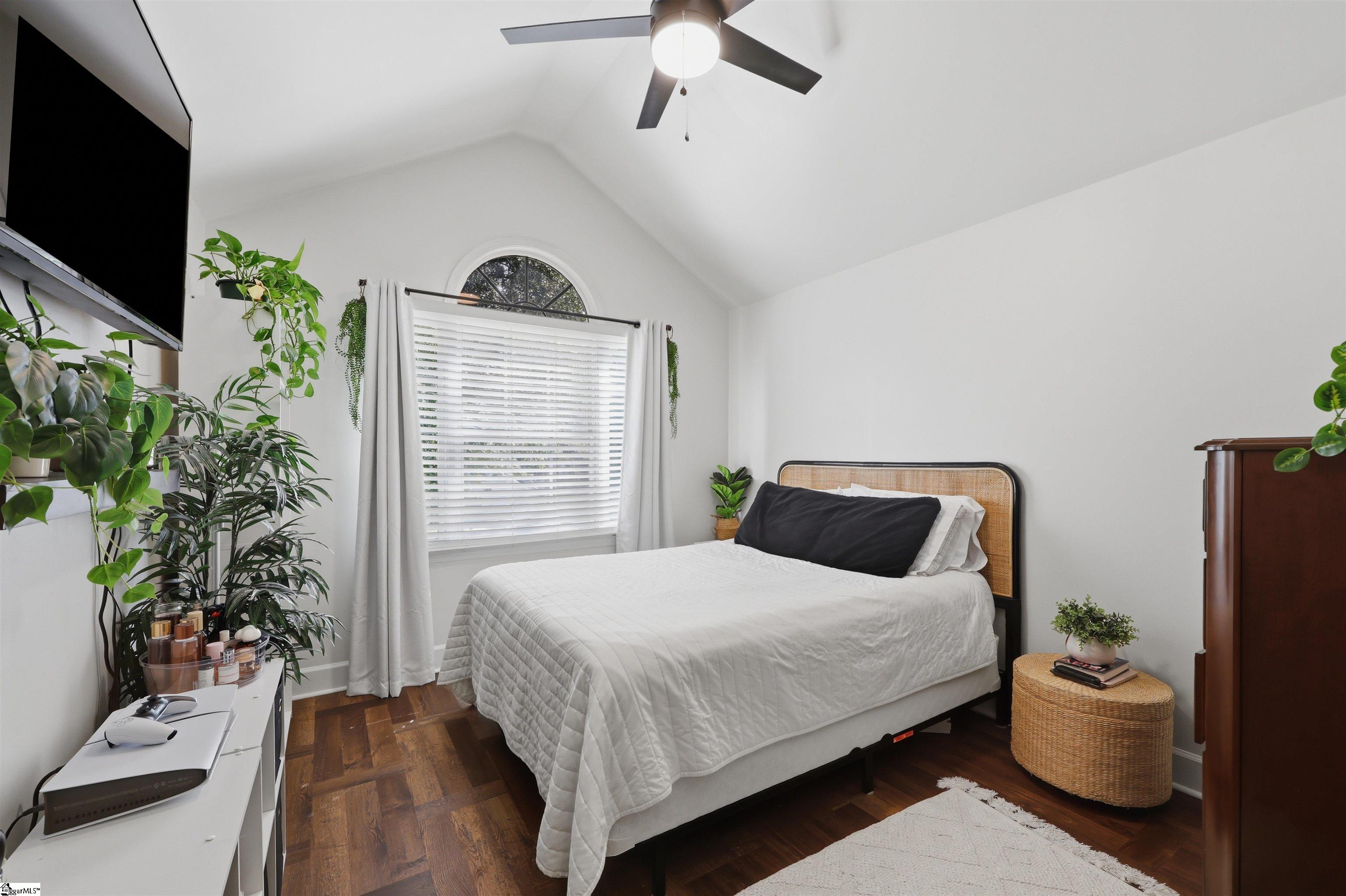 19 Chantilly Rue Court Property Photo 26