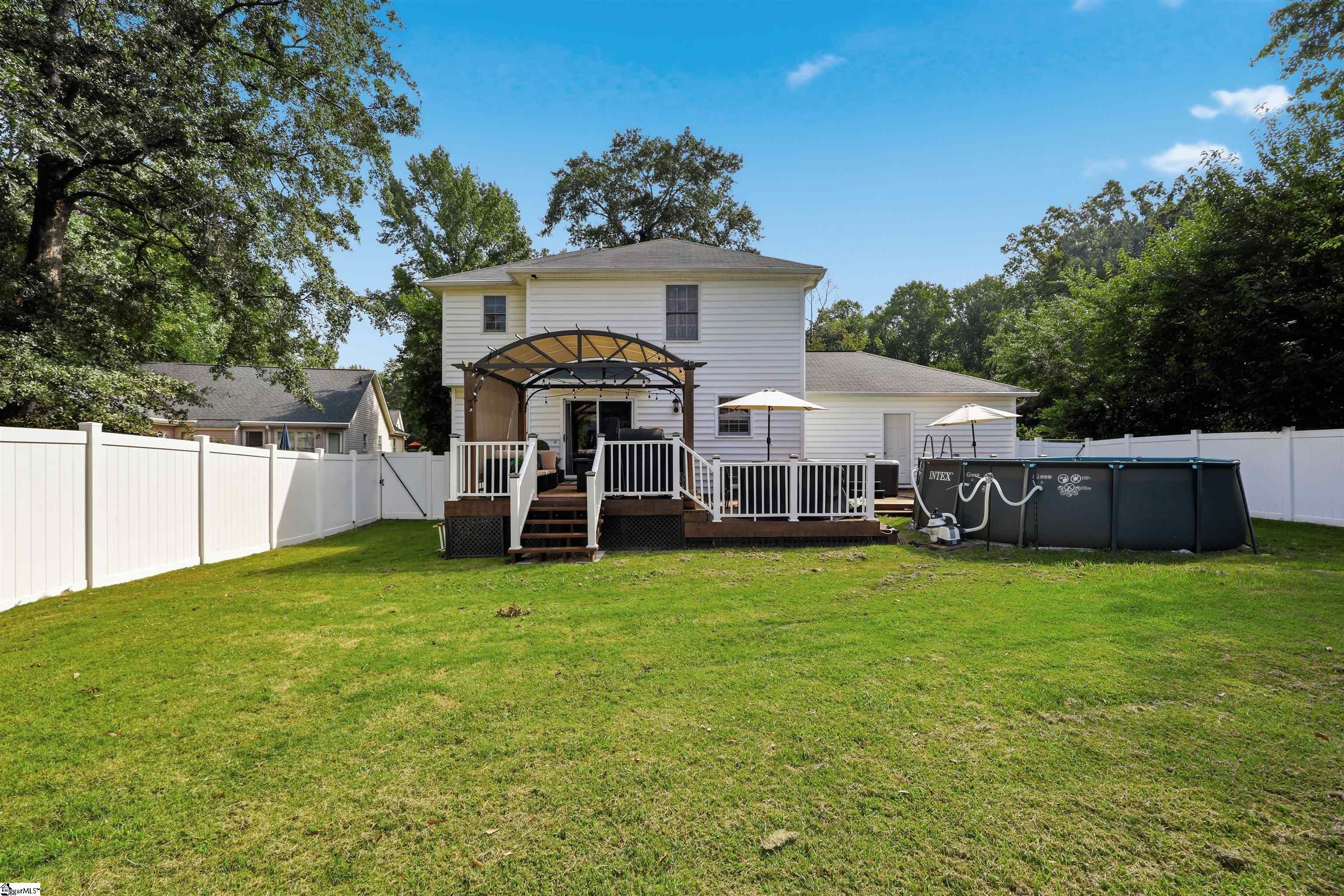 19 Chantilly Rue Court Property Photo 32