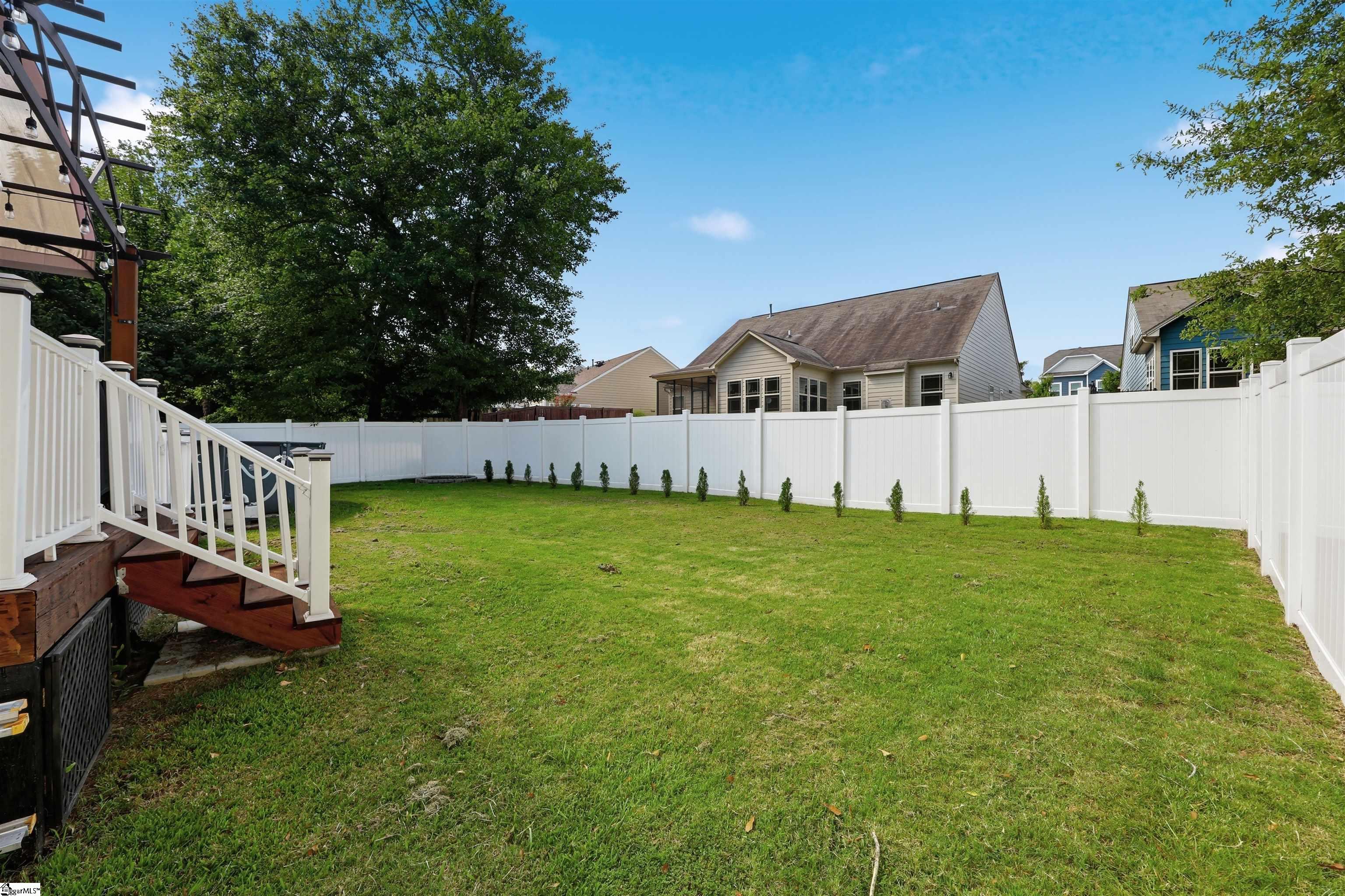 19 Chantilly Rue Court Property Photo 35