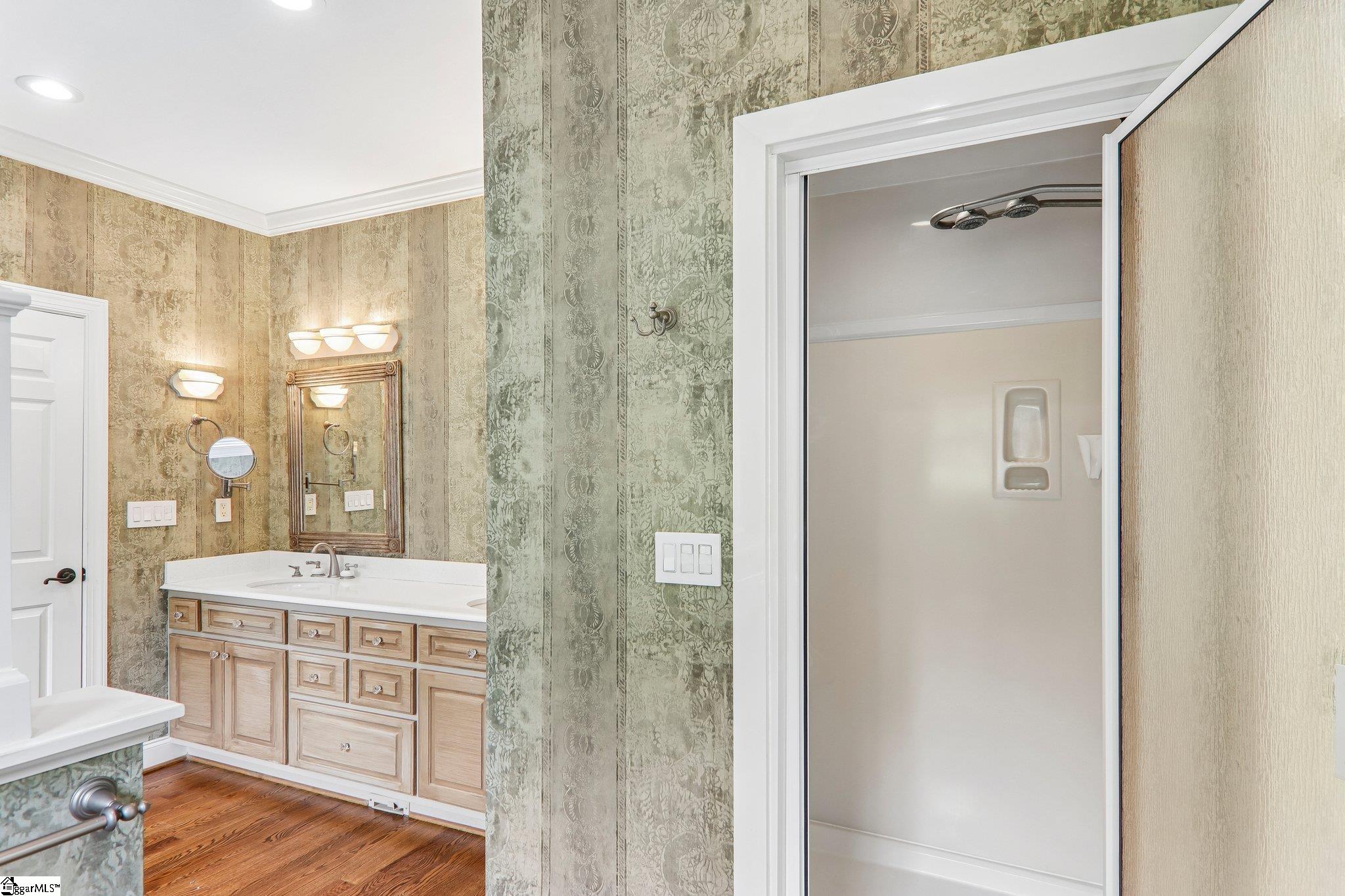 203 Sunningdale Drive Property Photo 32