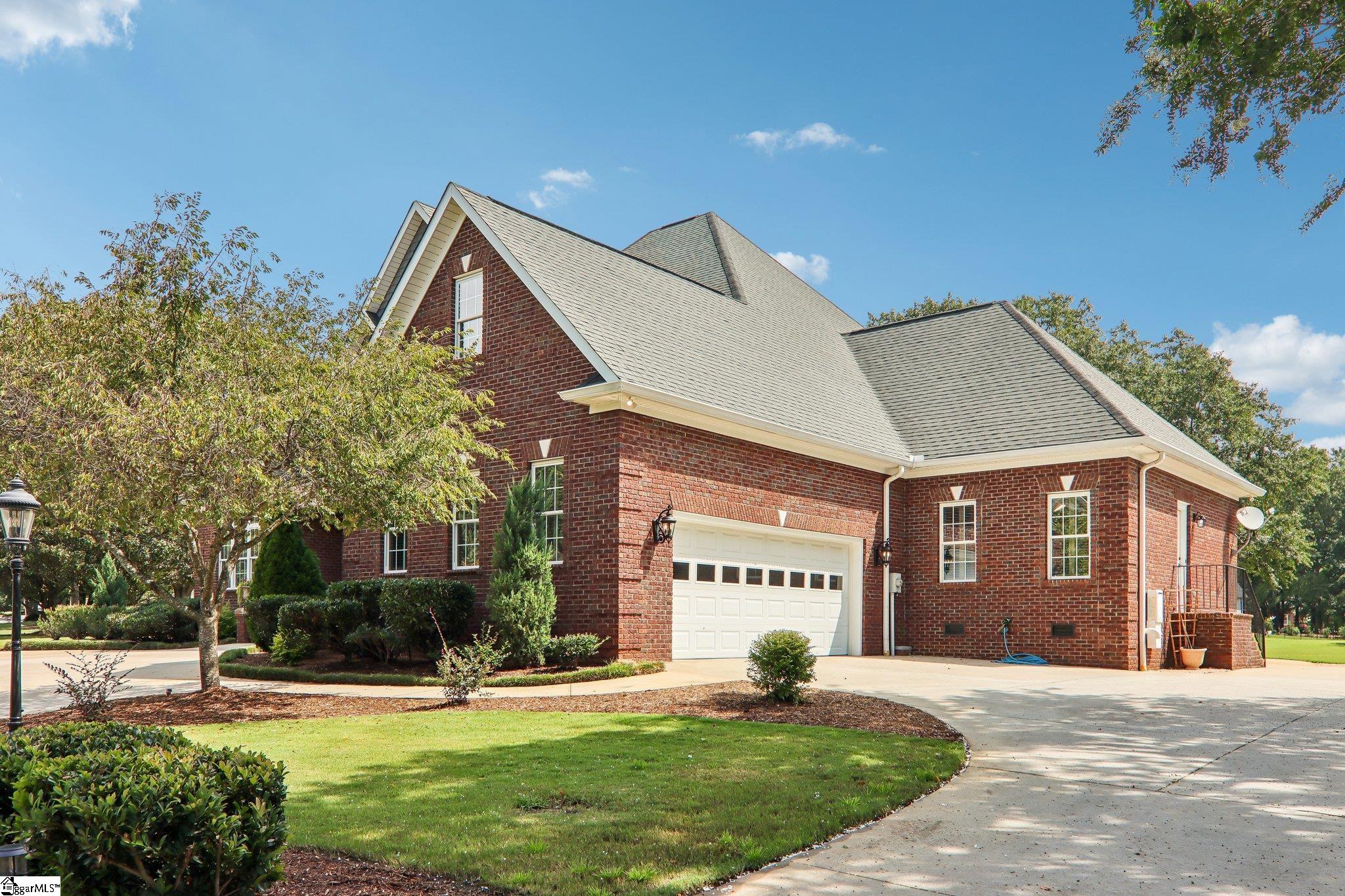 203 Sunningdale Drive Property Photo 42