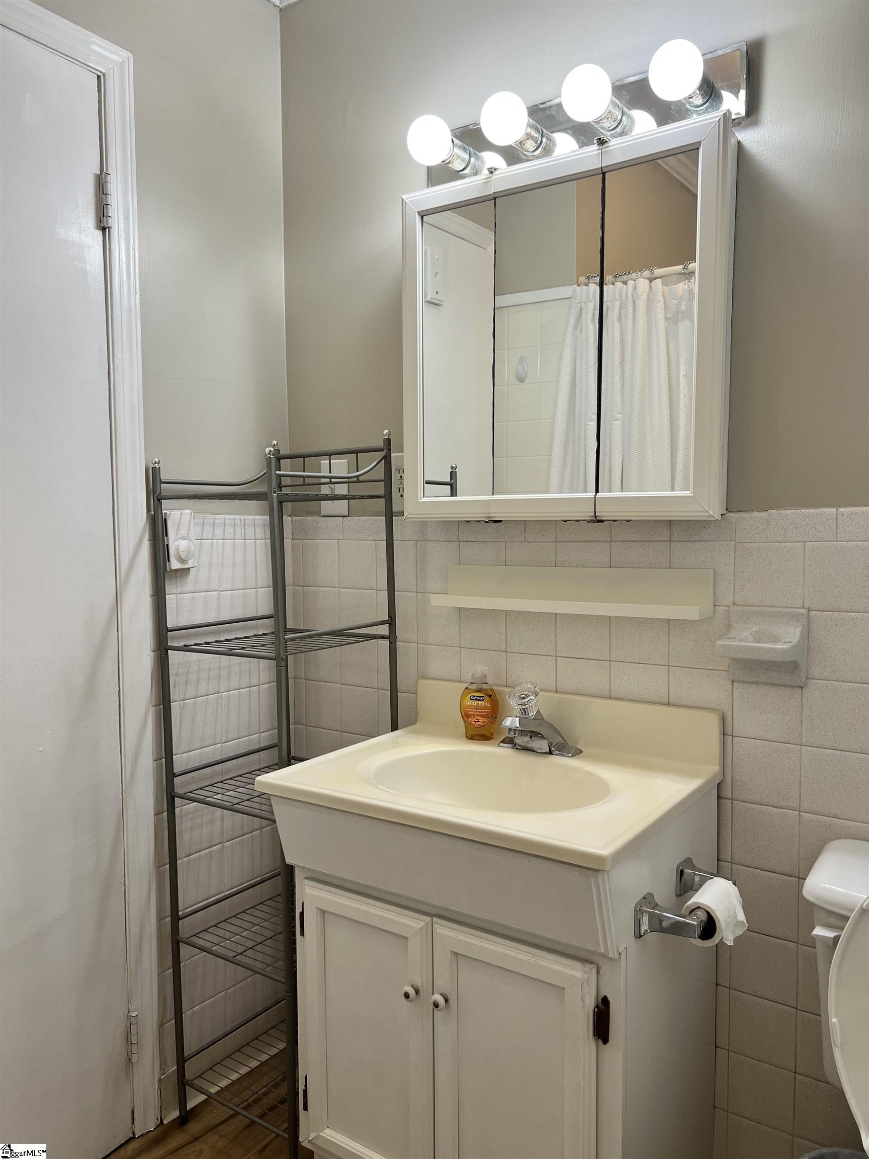 207 St Lo Circle Property Photo 4