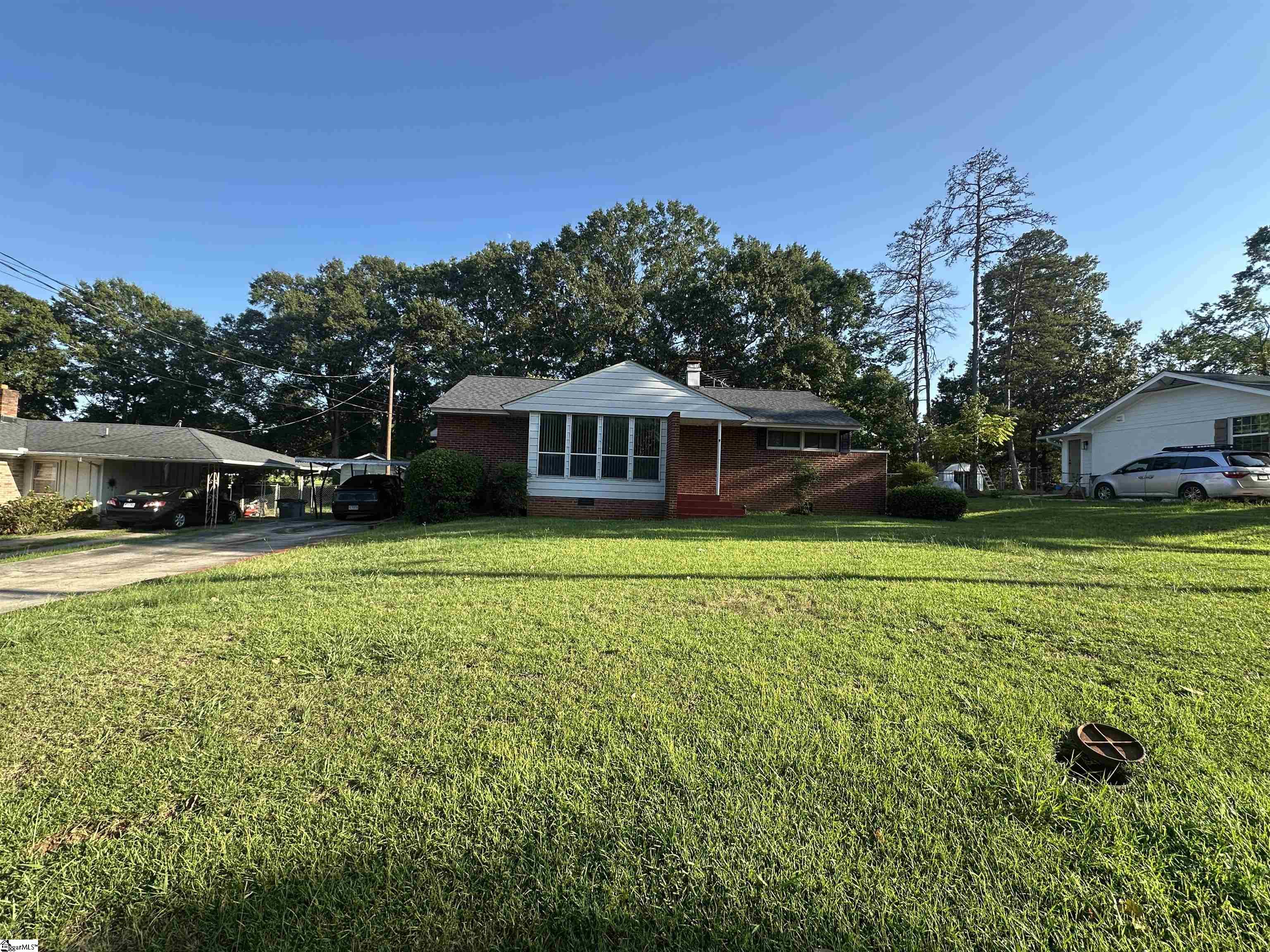 9 Woodmont Circle Property Photo 2