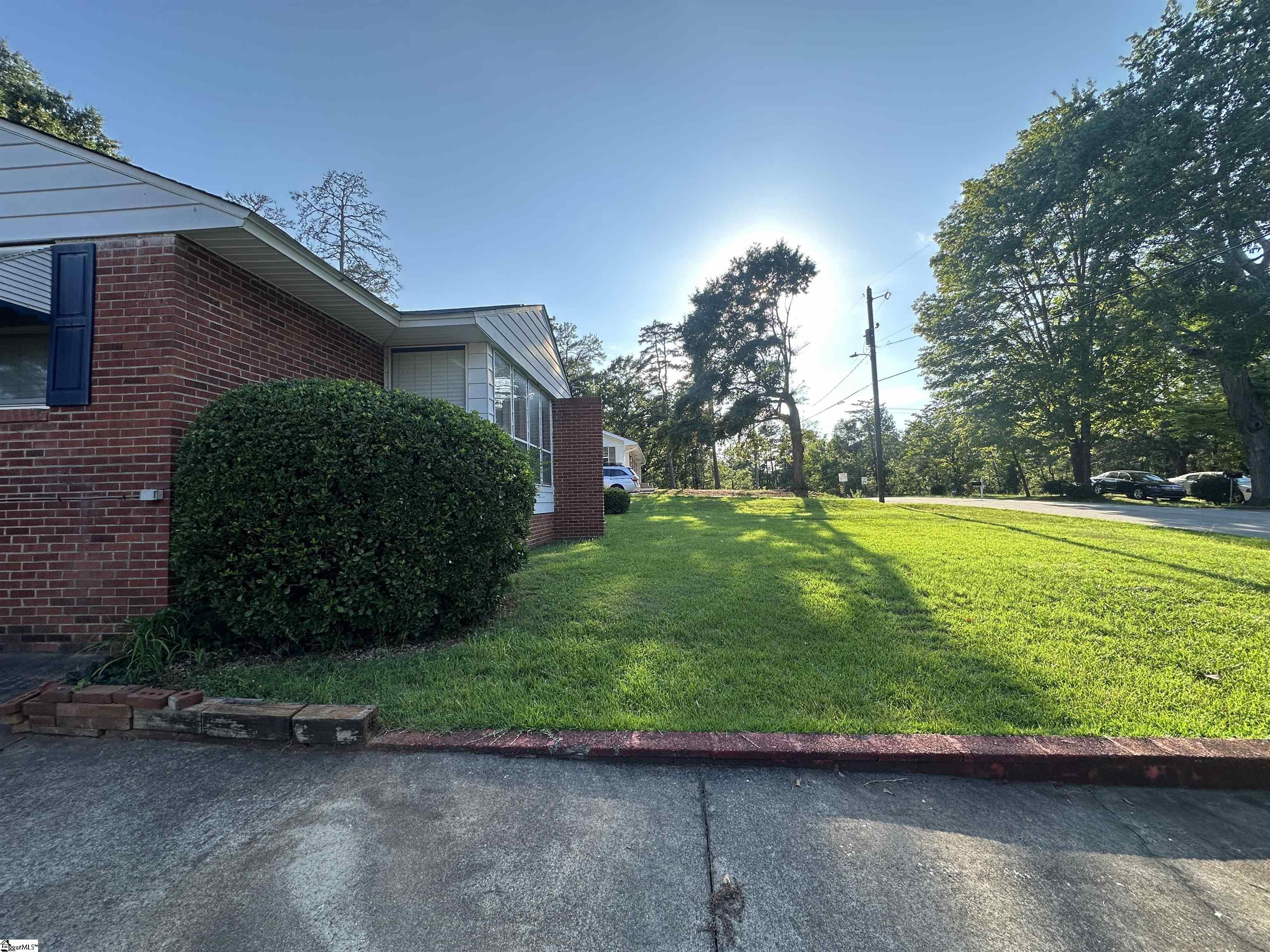 9 Woodmont Circle Property Photo 4