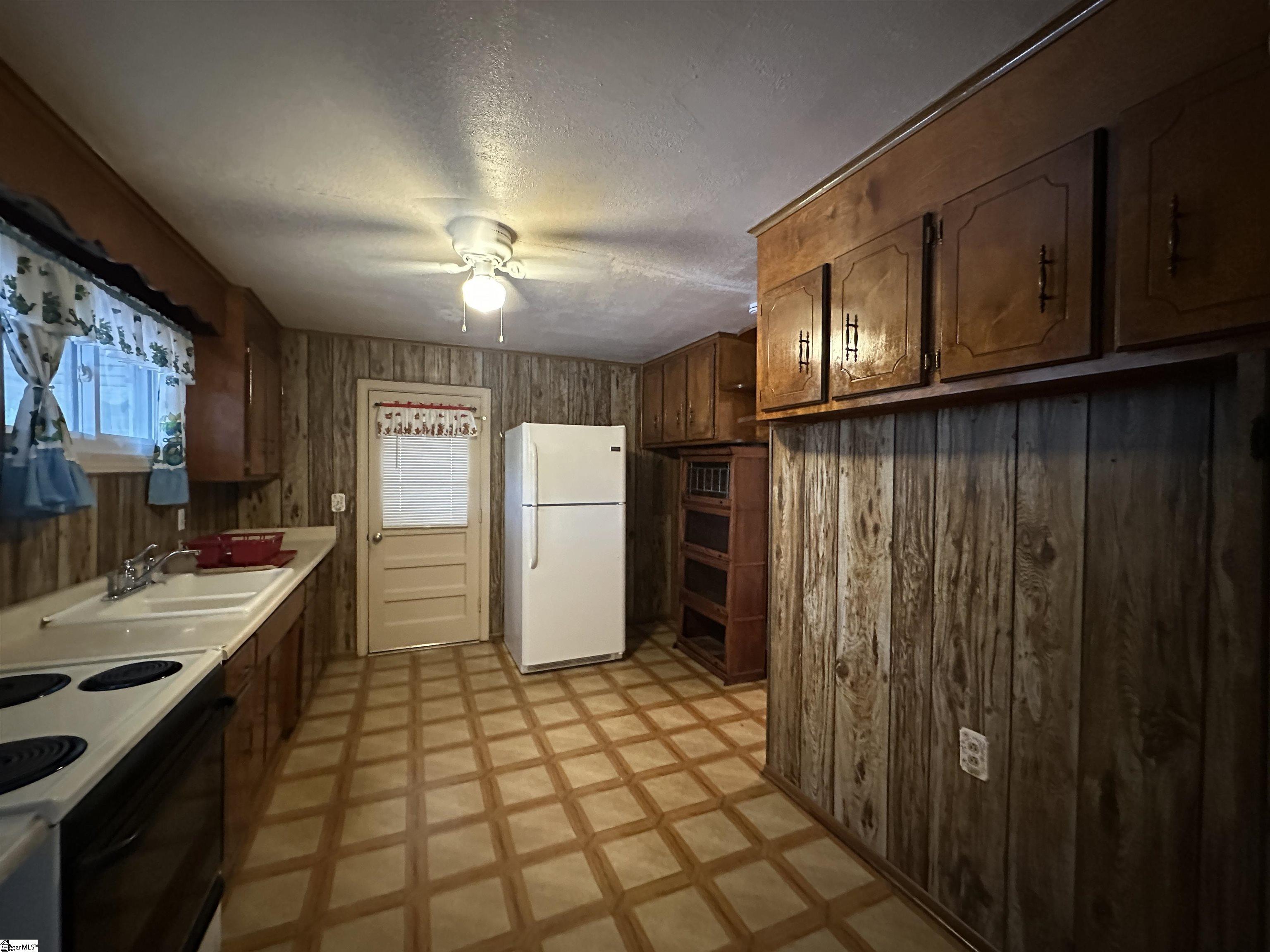 9 Woodmont Circle Property Photo 10