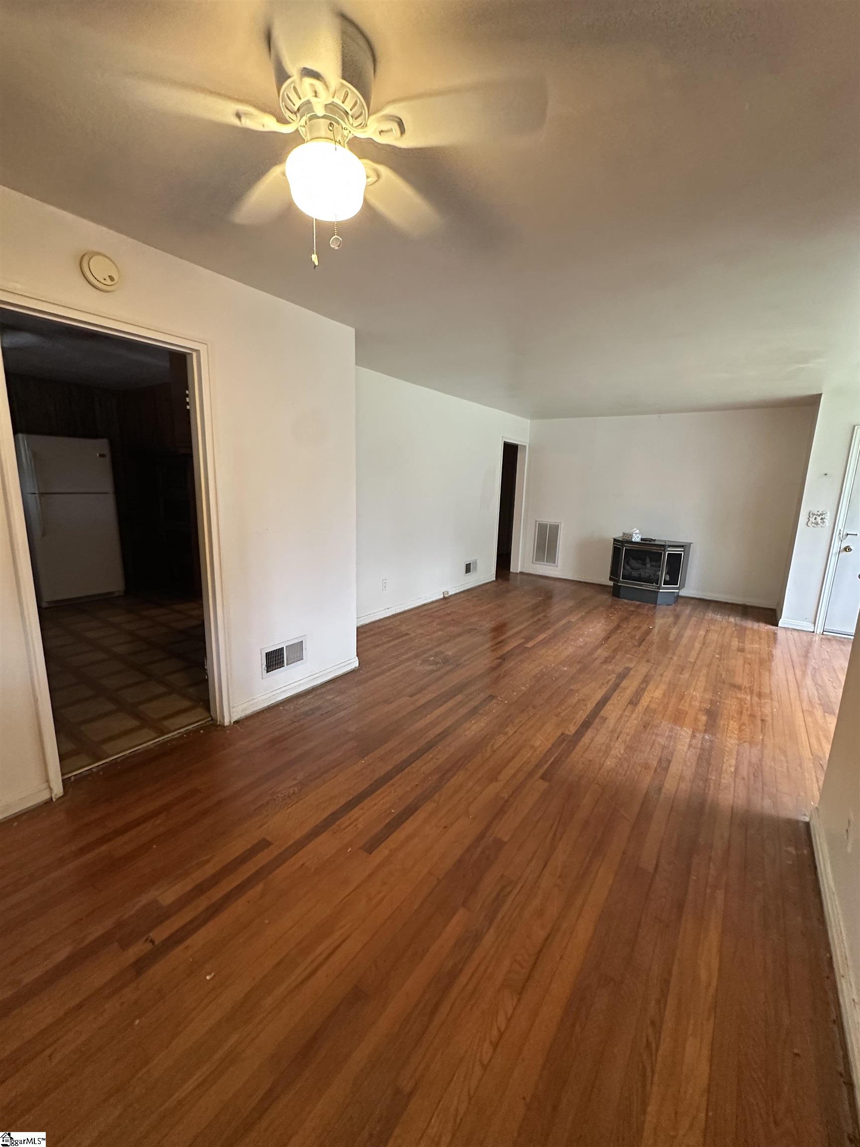 9 Woodmont Circle Property Photo 13