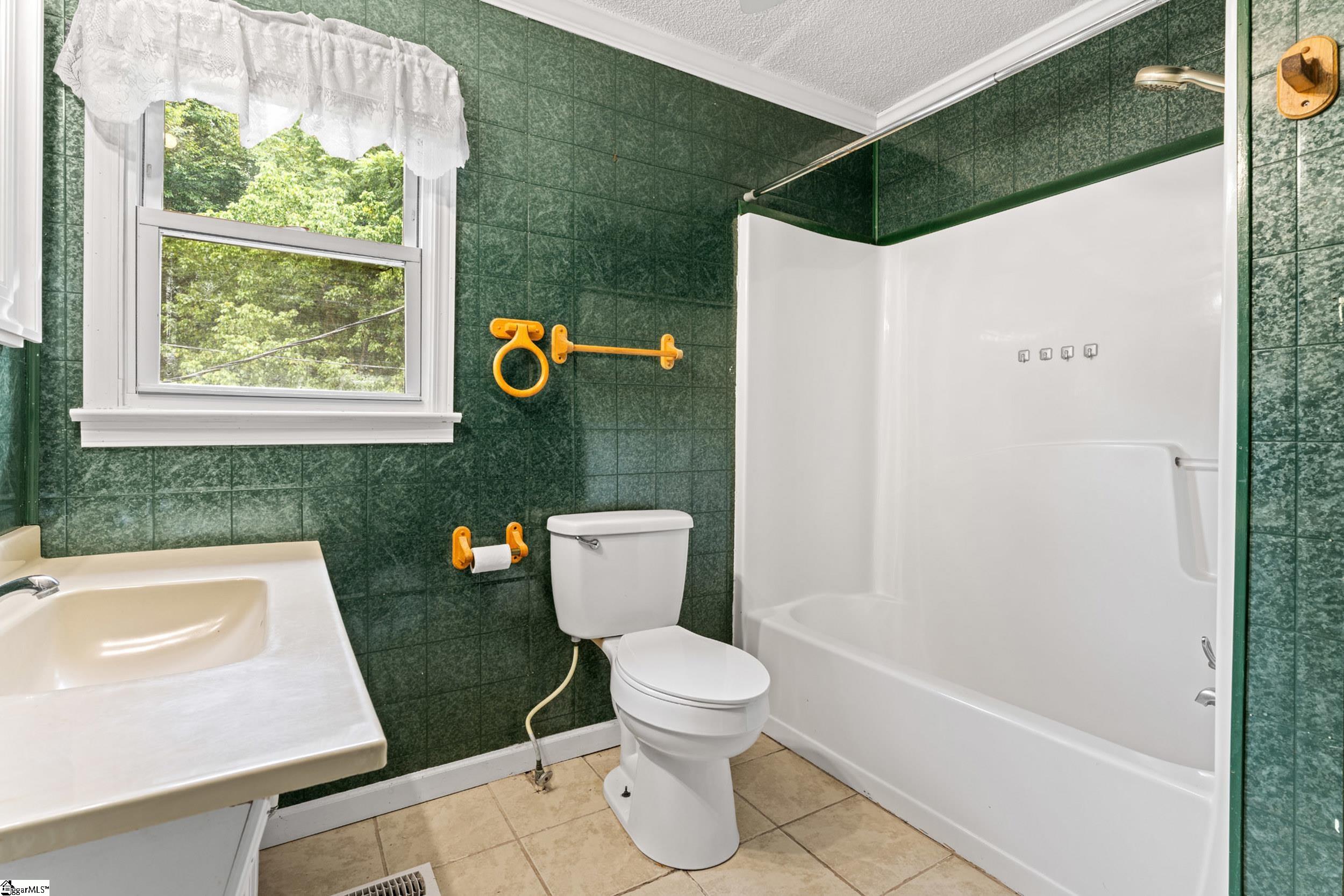1360 Sulphur Springs Road Property Photo 15