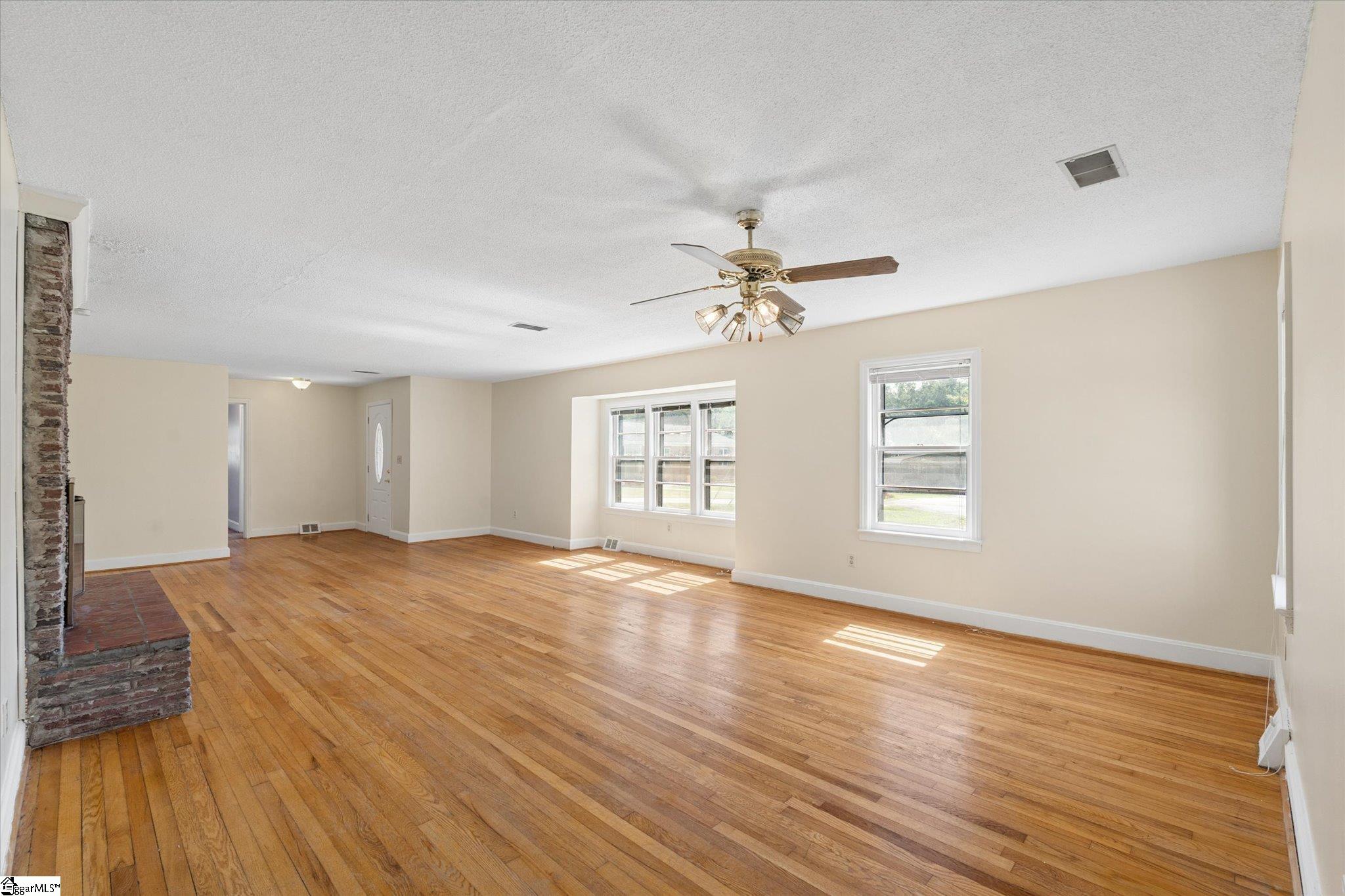 7 Acorn Court Property Photo 5