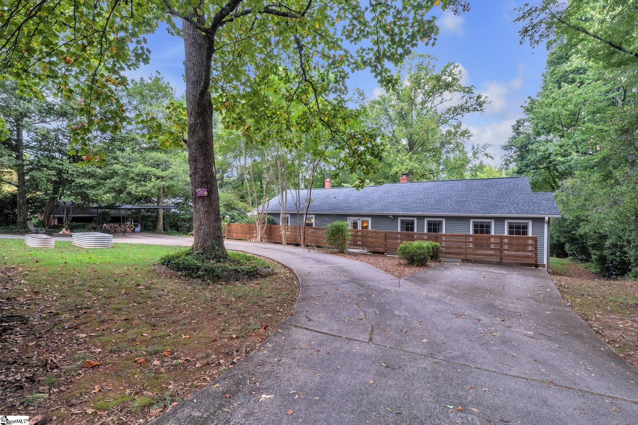 210 Bradley Boulevard Property Photo 8