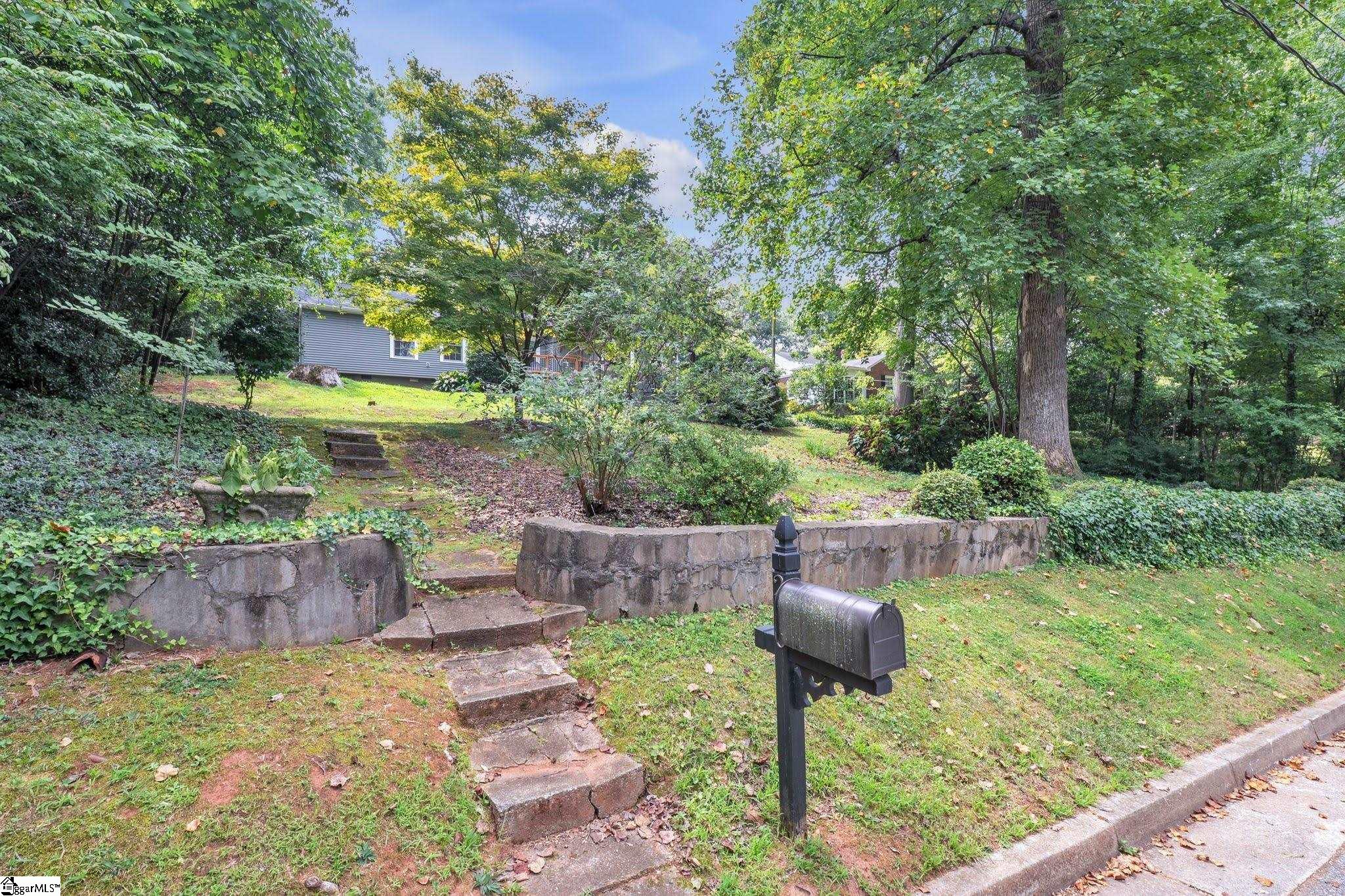 210 Bradley Boulevard Property Photo 47