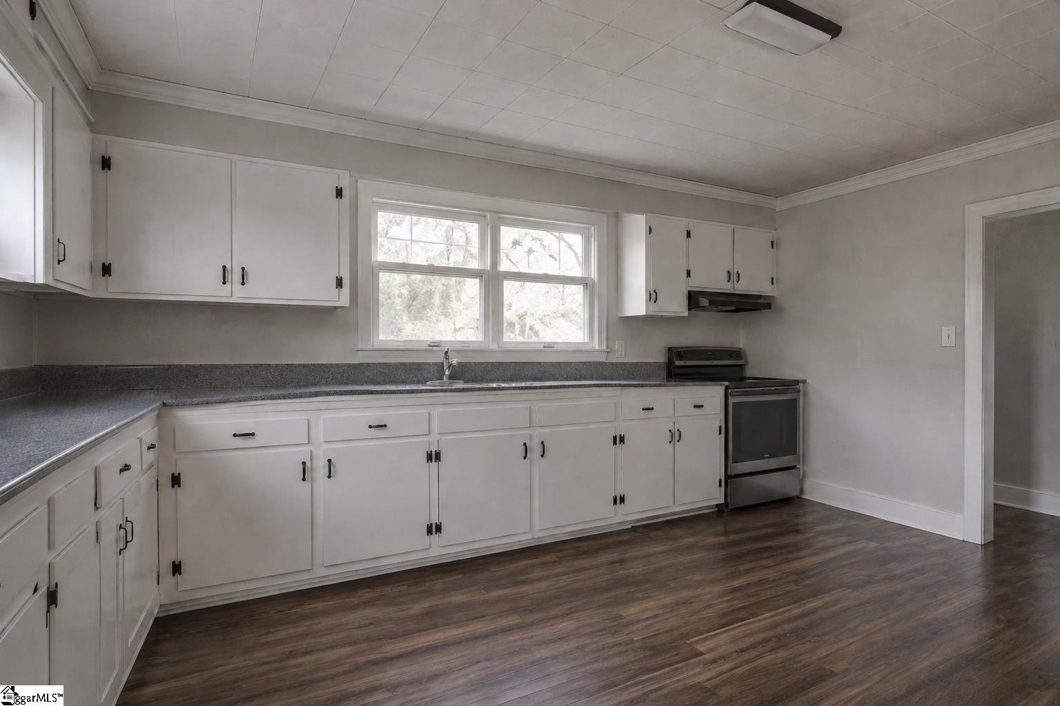 22 Taylor Street Property Photo 8