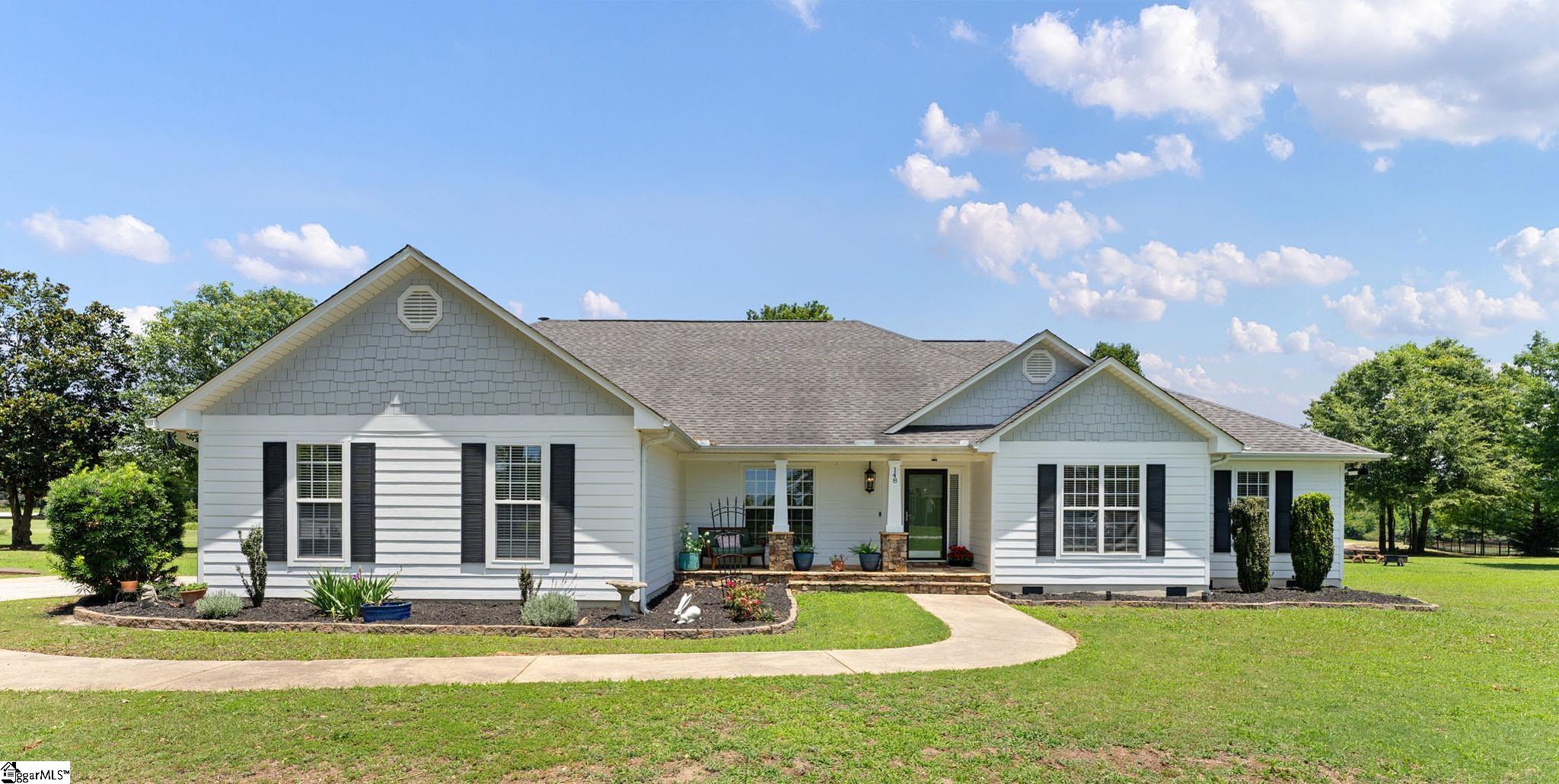 148 N Heron Drive Property Photo 1