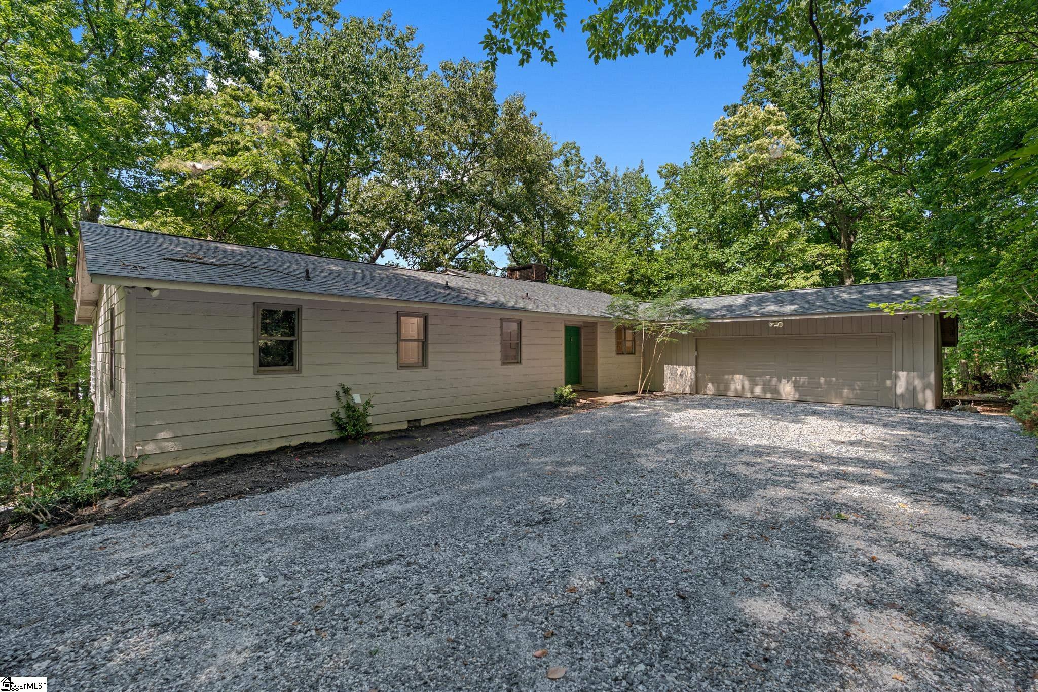 215 Hearthstone Ridge Road Property Photo 2