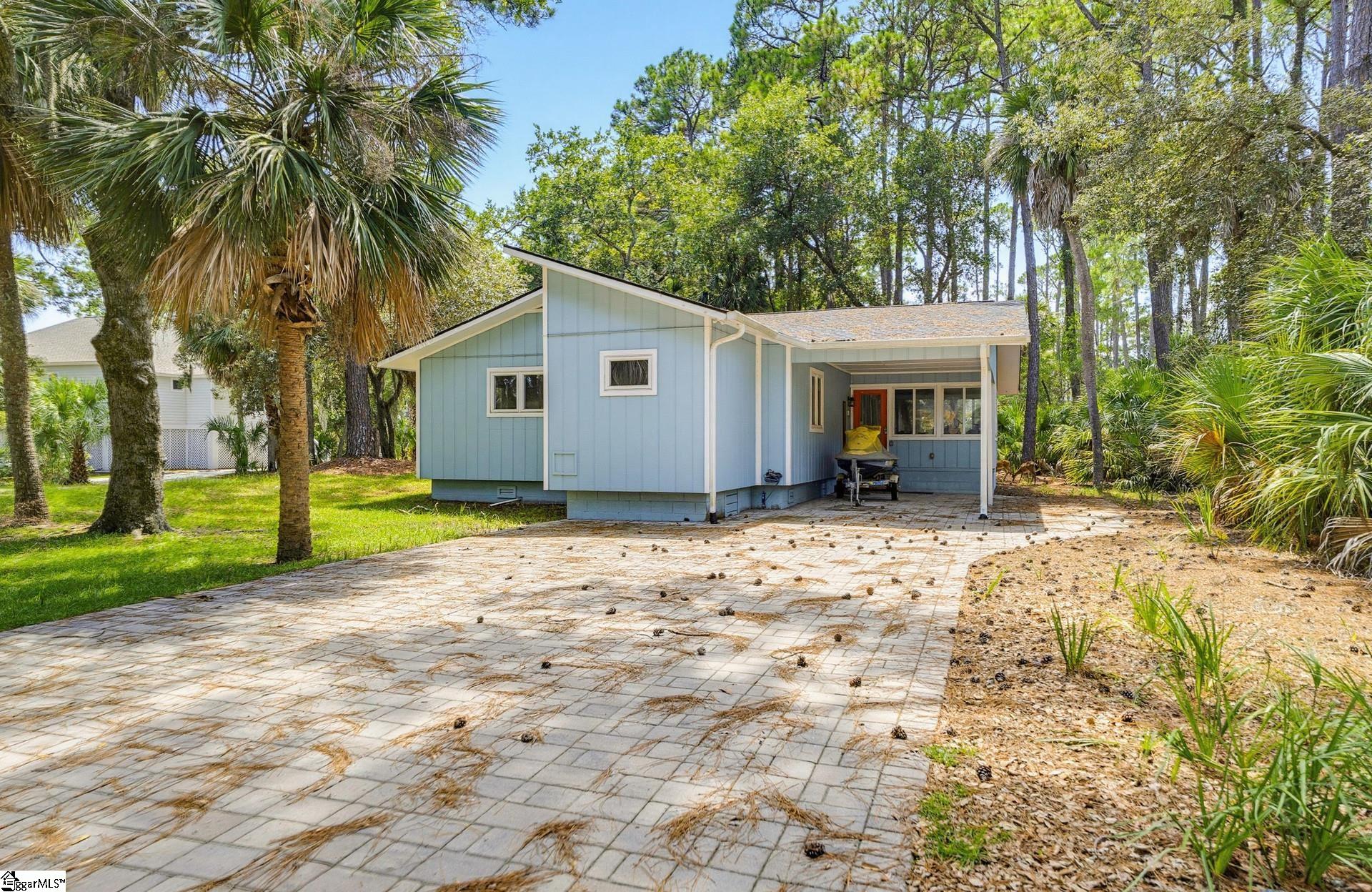 371 Speckled Trout Road Property Photo 3