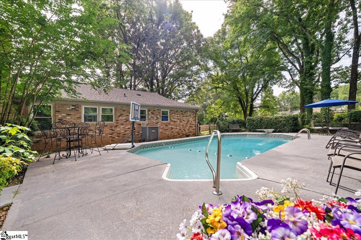 103 Hollymont Court Property Photo 37